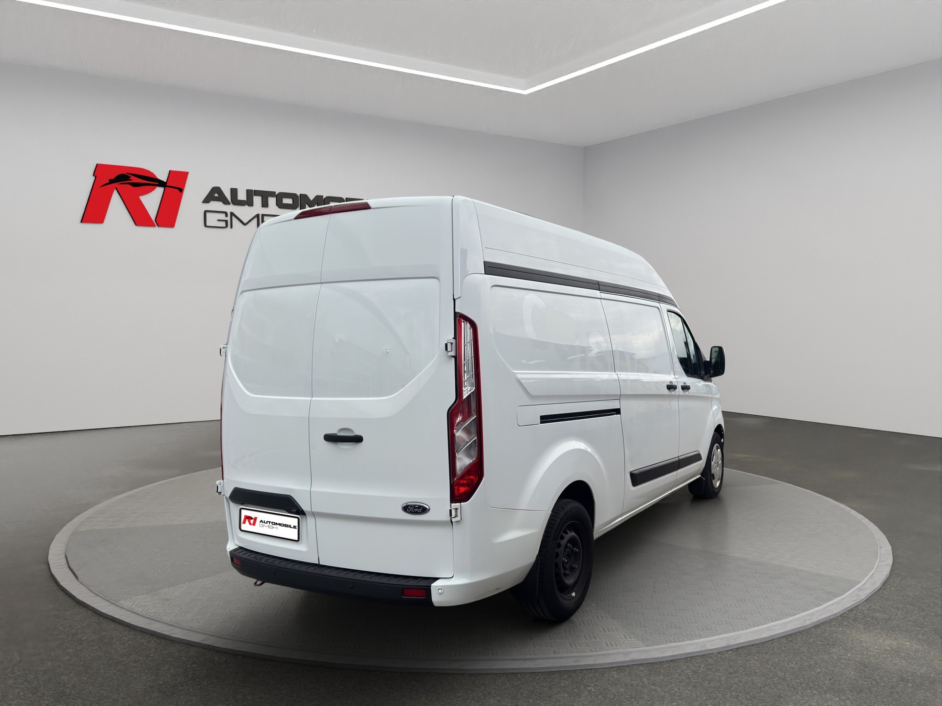 FORD Transit Custom Van 320 L2H1 Limited A-image-5