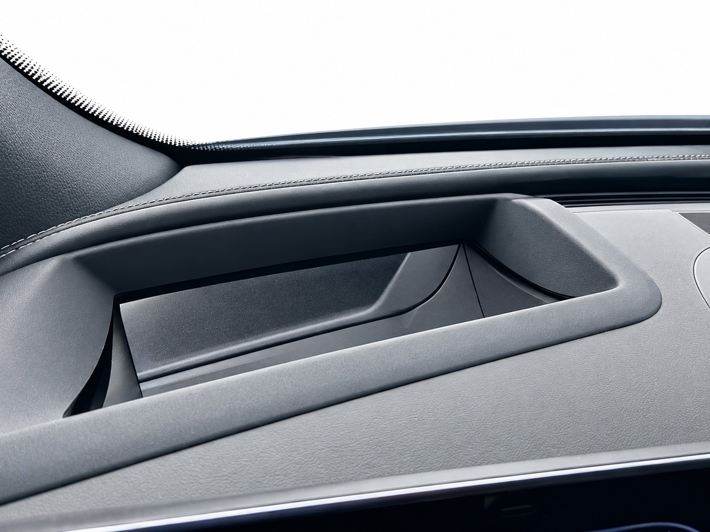 MERCEDES-BENZ C 300 AMG Line 4matic * Panorama * Pack Sport Black * Fahrassistenz Plus CH FAHRZEUG *-image-20
