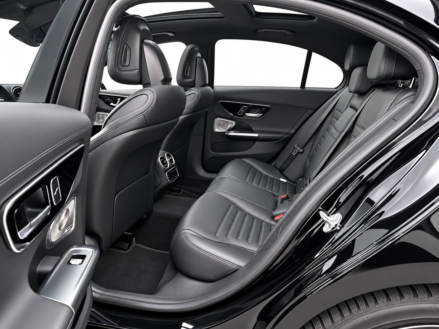MERCEDES-BENZ C 300 AMG Line 4matic * Panorama * Pack Sport Black * Fahrassistenz Plus CH FAHRZEUG *-image-9