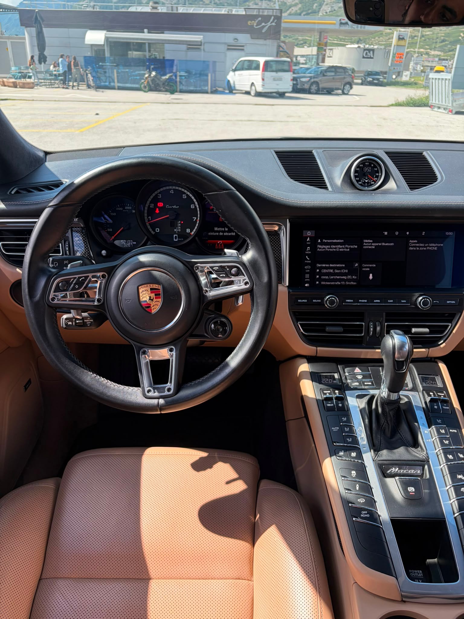 PORSCHE Macan Turbo PDK-image-9