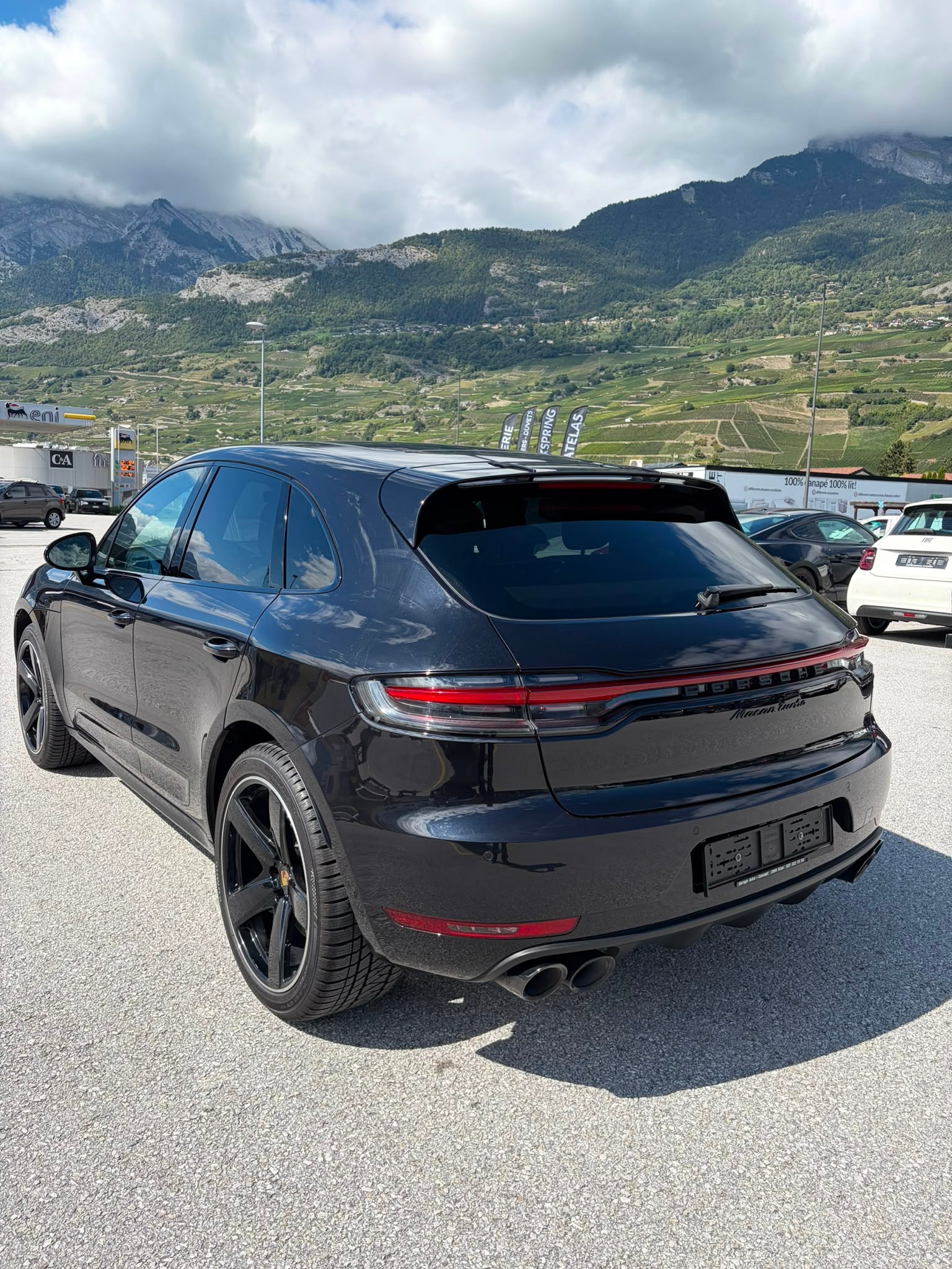 PORSCHE Macan Turbo PDK-image-2