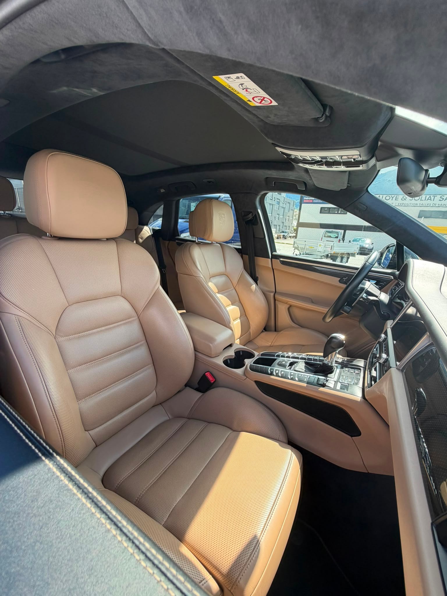 PORSCHE Macan Turbo PDK-image-5
