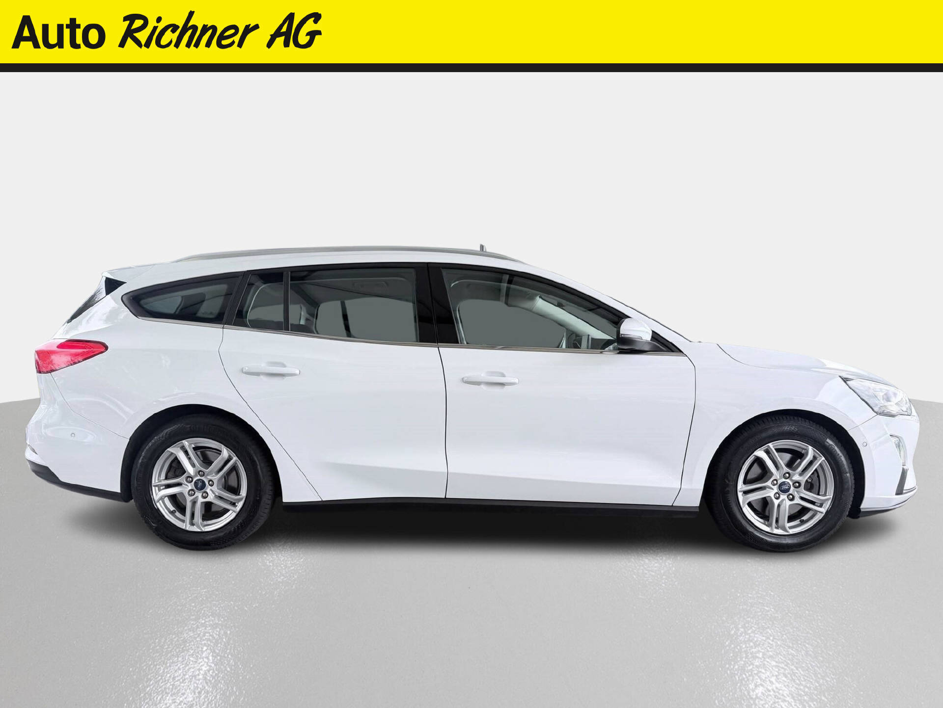 FORD Focus Station Wagon 1.5i EcoB SCTi 150 Cool & Connect-image-2