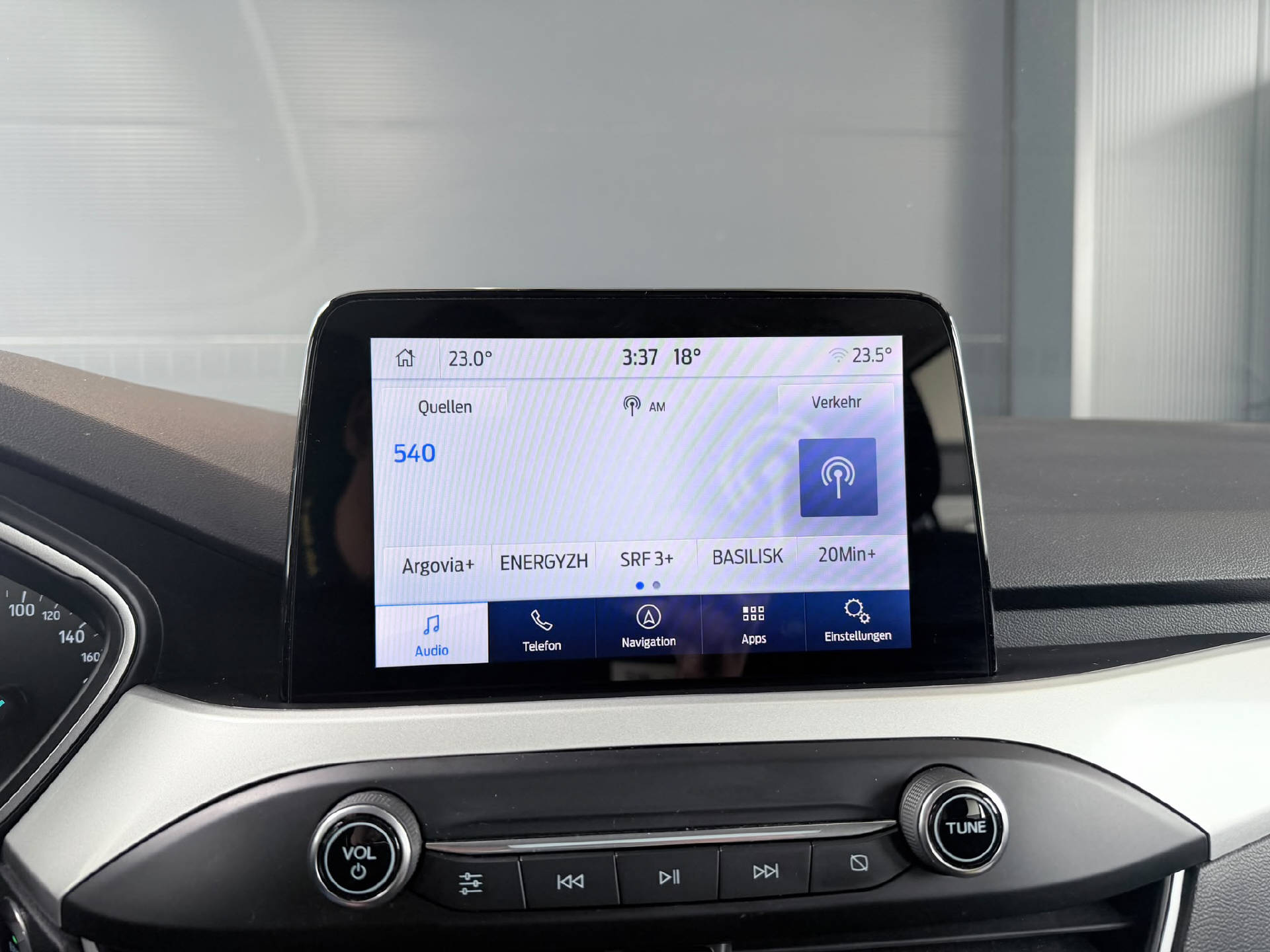 FORD Focus Station Wagon 1.5i EcoB SCTi 150 Cool & Connect-image-13