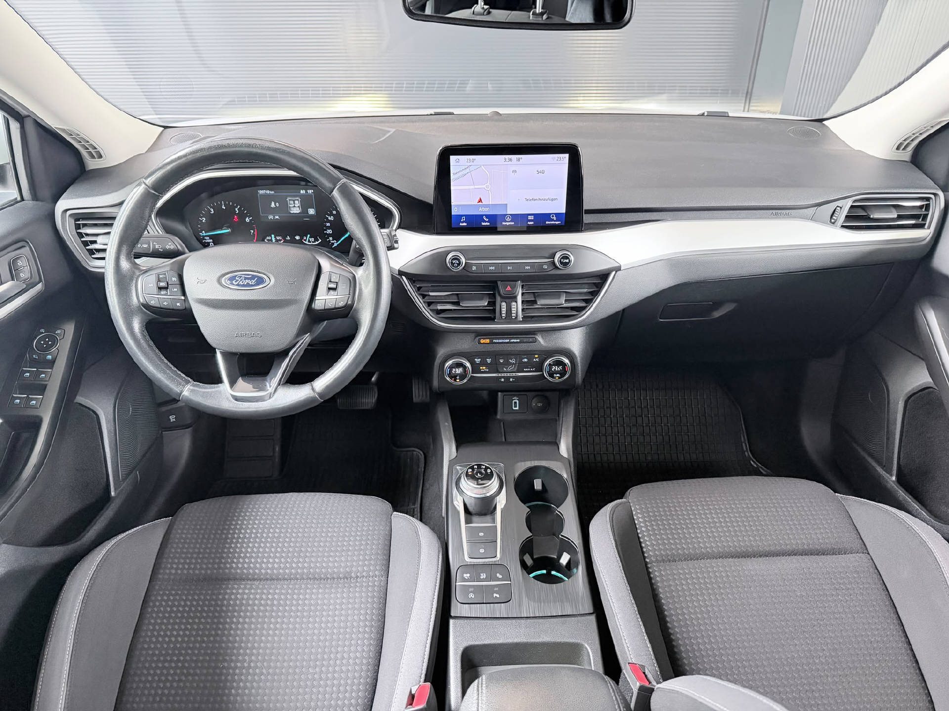 FORD Focus Station Wagon 1.5i EcoB SCTi 150 Cool & Connect-image-6