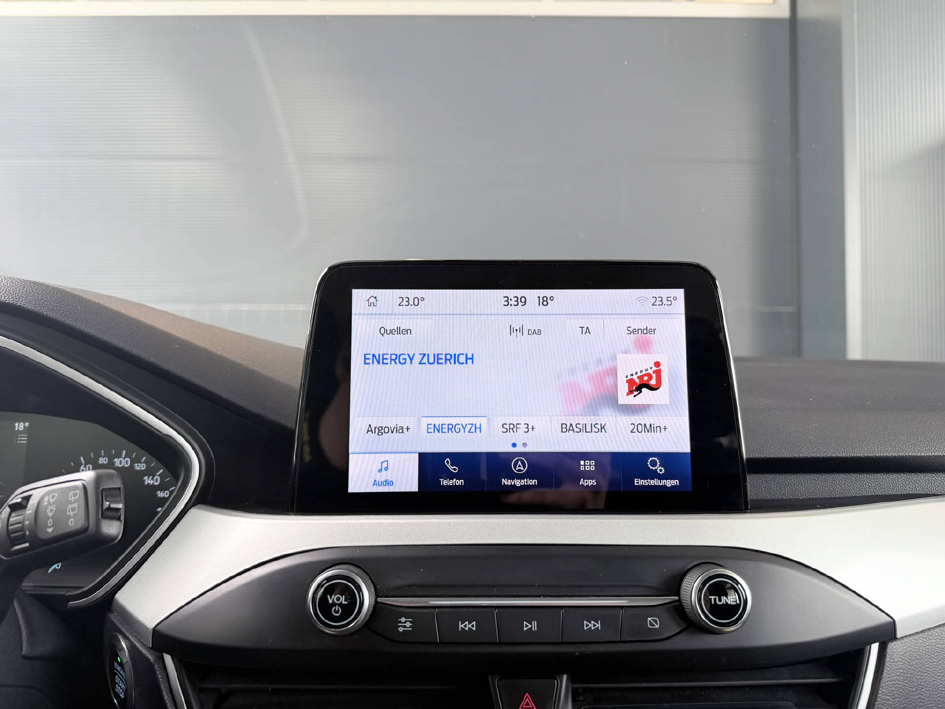 FORD Focus Station Wagon 1.5i EcoB SCTi 150 Cool & Connect-image-11