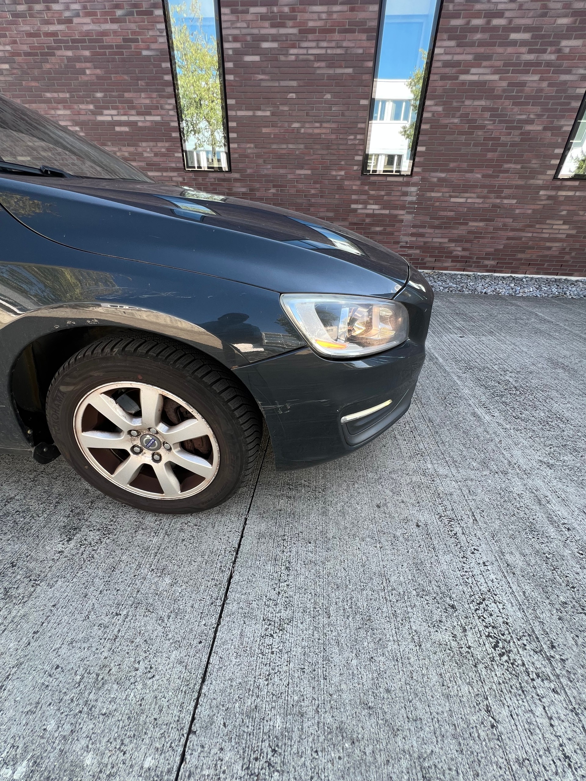 VOLVO V60 D4 AWD Husky Edition Geartronic-image-3