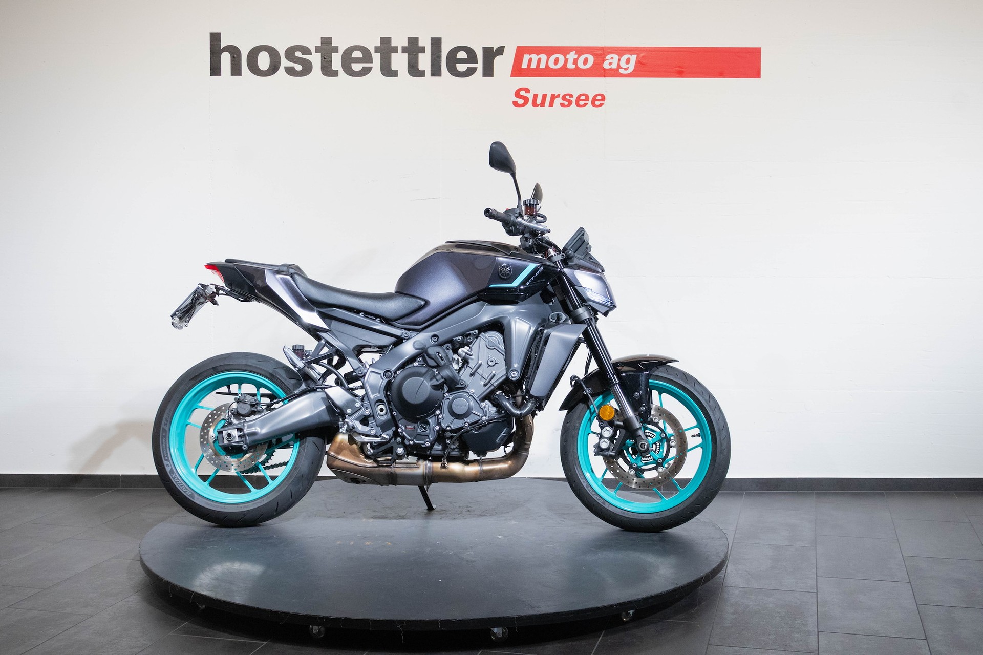 YAMAHA MT-09 Y-AMT-showroom-element-1