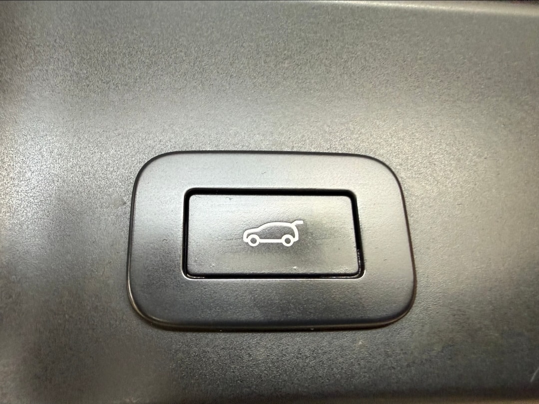 LAND ROVER Range Rover Evoque P 300e SE AT8-image-15