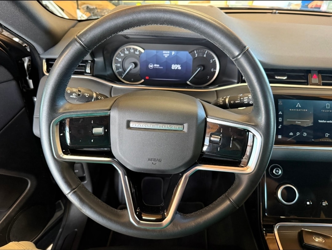 LAND ROVER Range Rover Evoque P 300e SE AT8-image-9