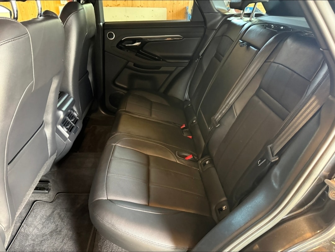 LAND ROVER Range Rover Evoque P 300e SE AT8-image-7