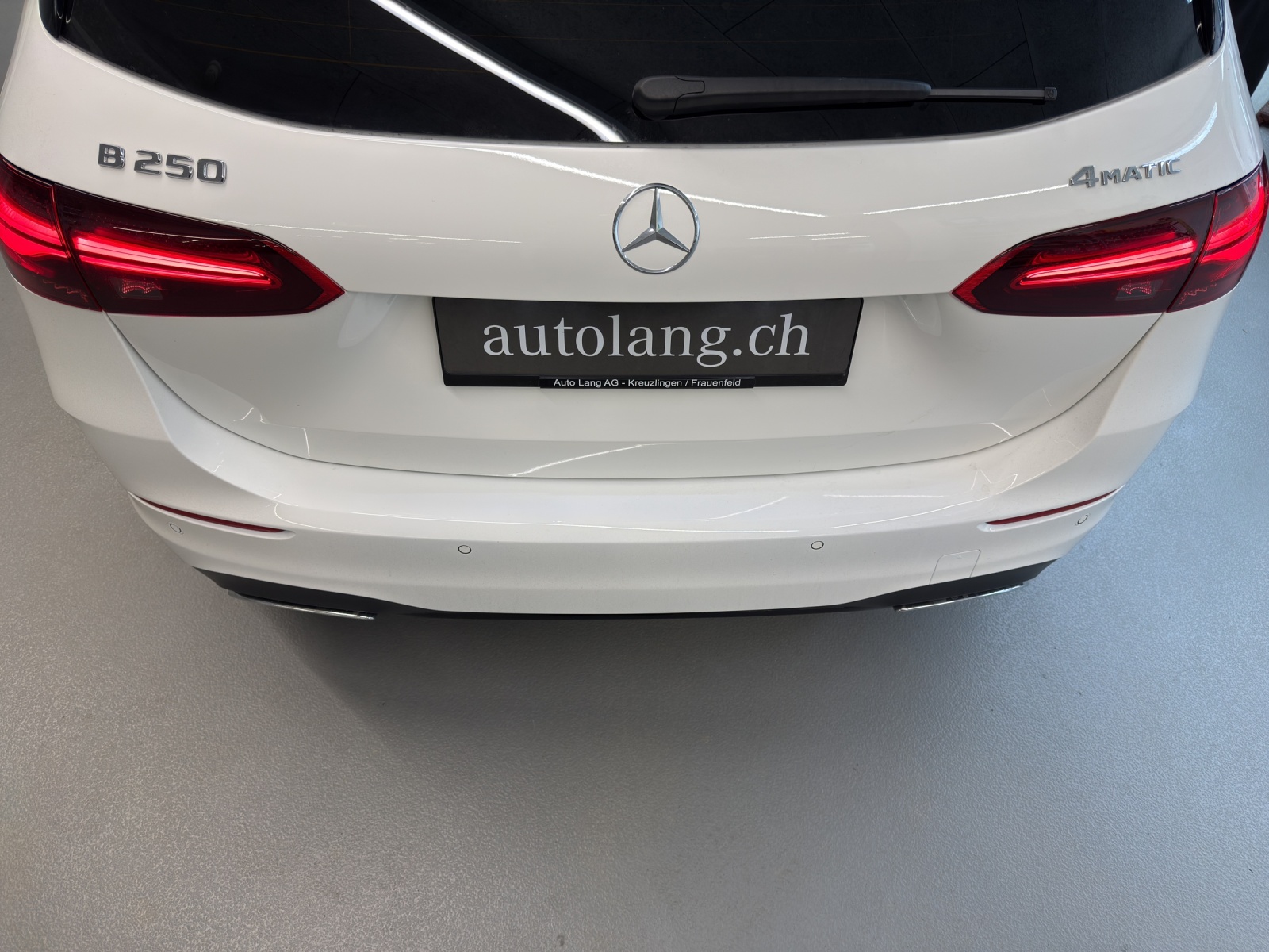 MERCEDES-BENZ B 250 AMG Line 4Matic-image-5