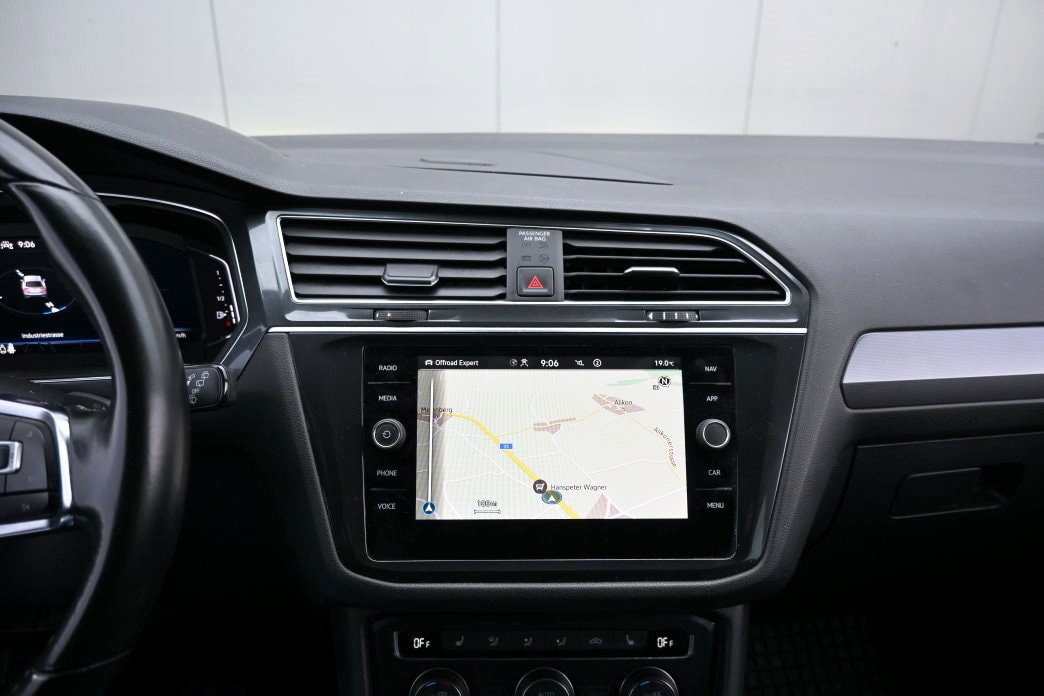 VW Tiguan Allspace 2.0 TDI R-Line Highline 4MotionDSG-image-12