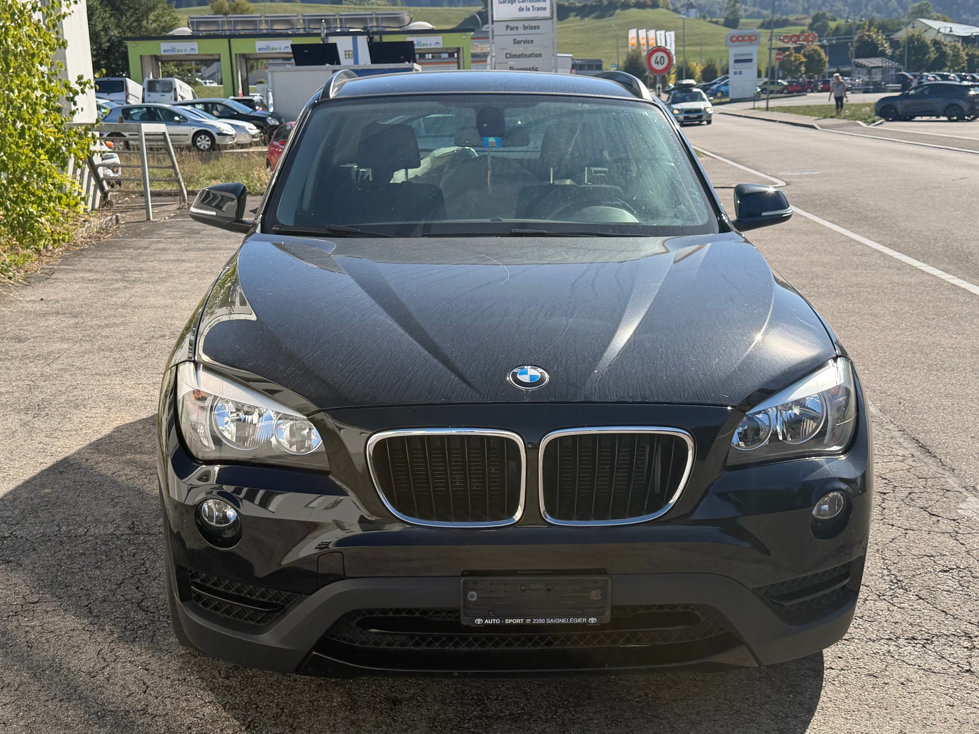 BMW X1 xDrive 20i-image-3