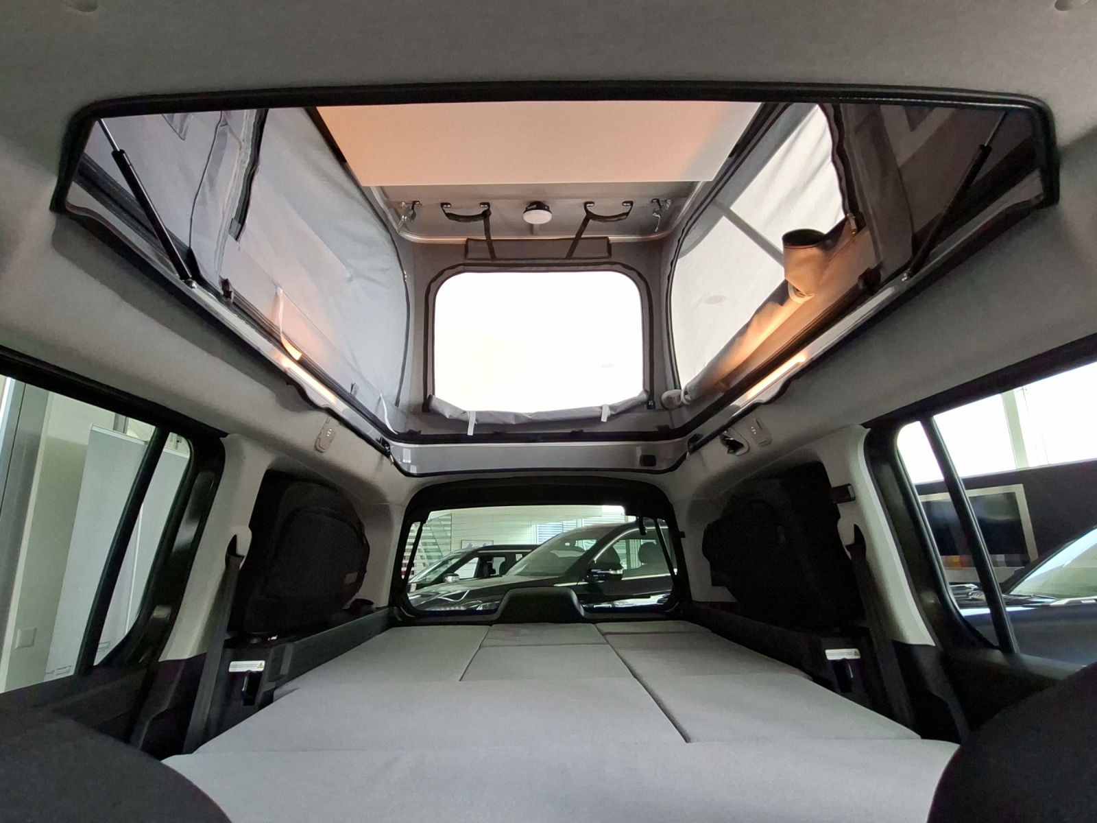 PEUGEOT Vanderer one Rifter Long 1.5 BlueHDi 130 Allure-image-10