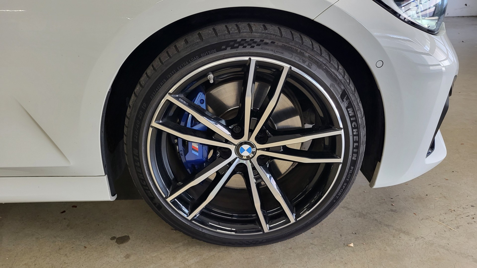 BMW M340d xDrive-image-12