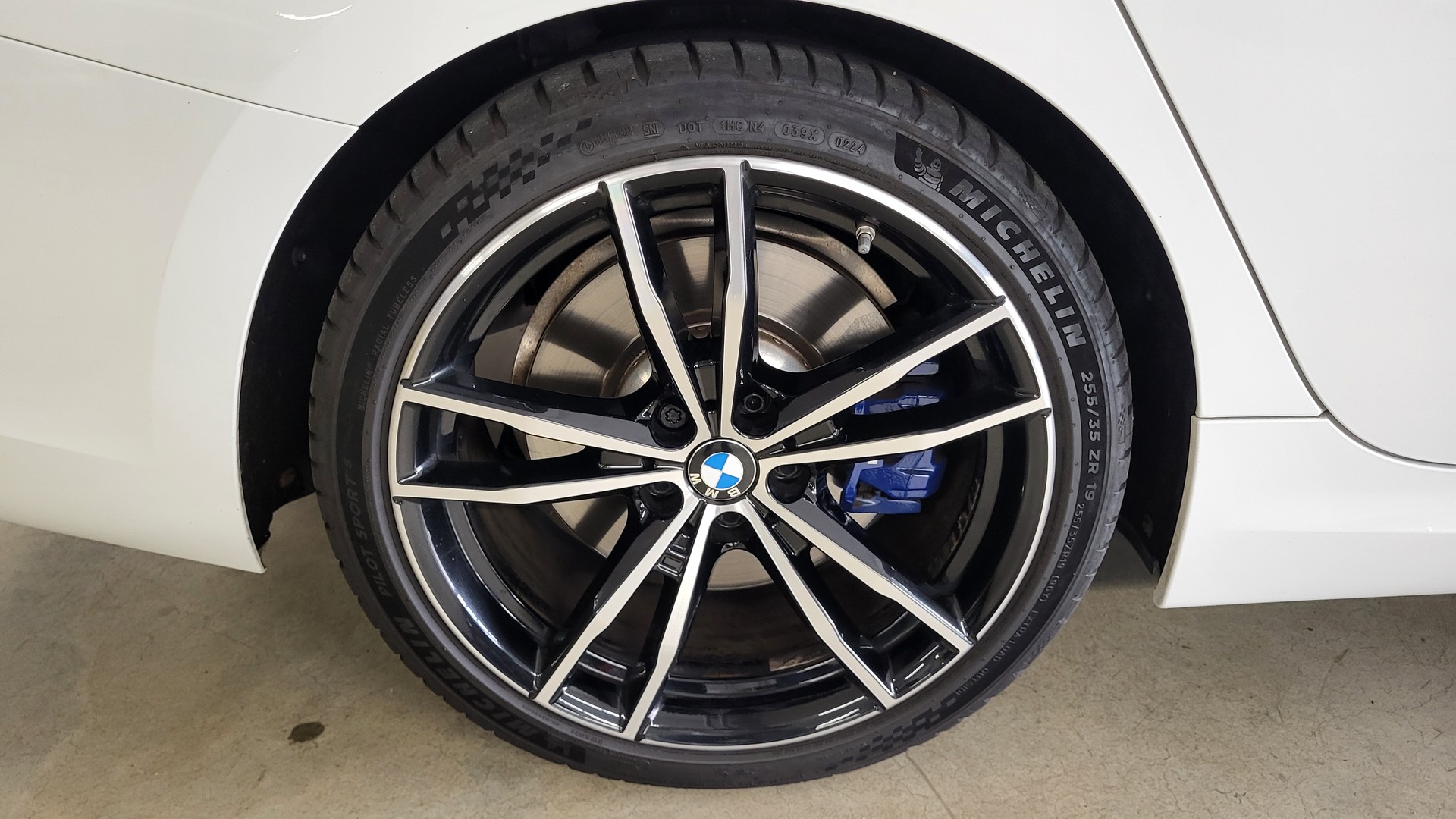 BMW M340d xDrive-image-11