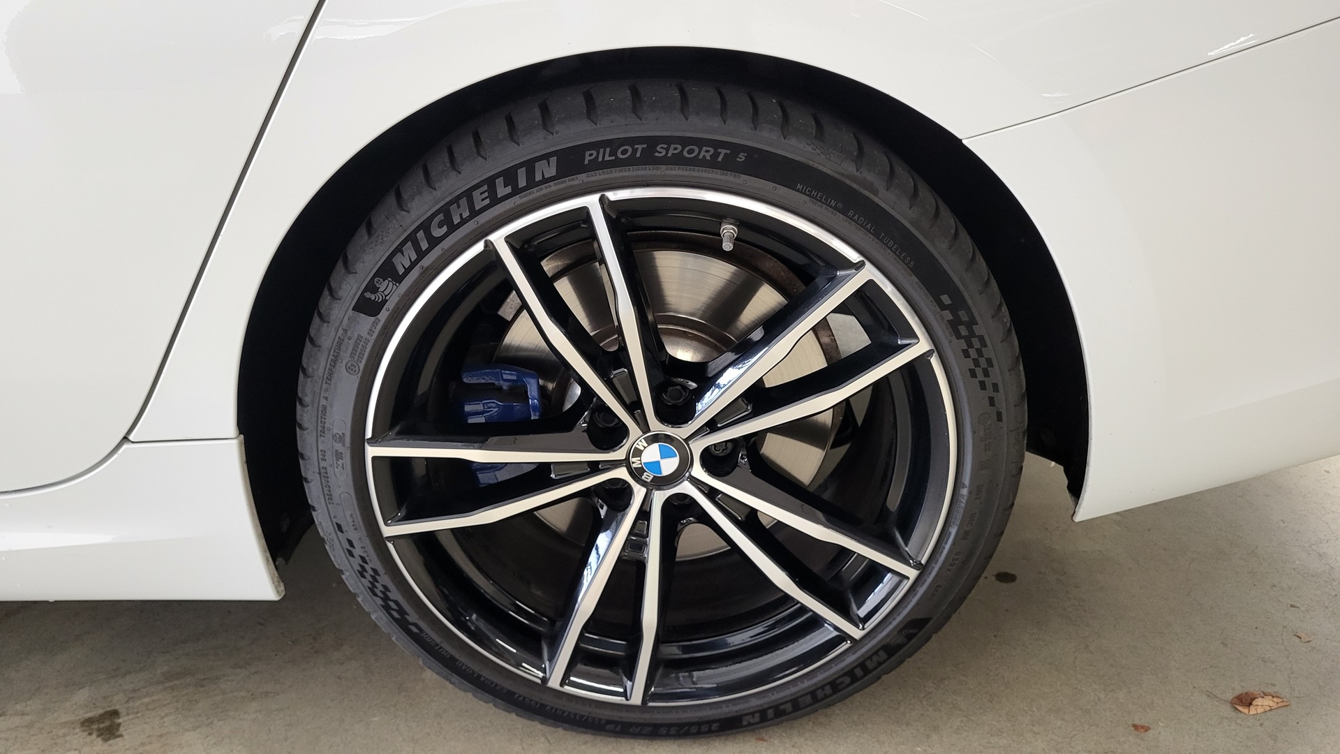 BMW M340d xDrive-image-10