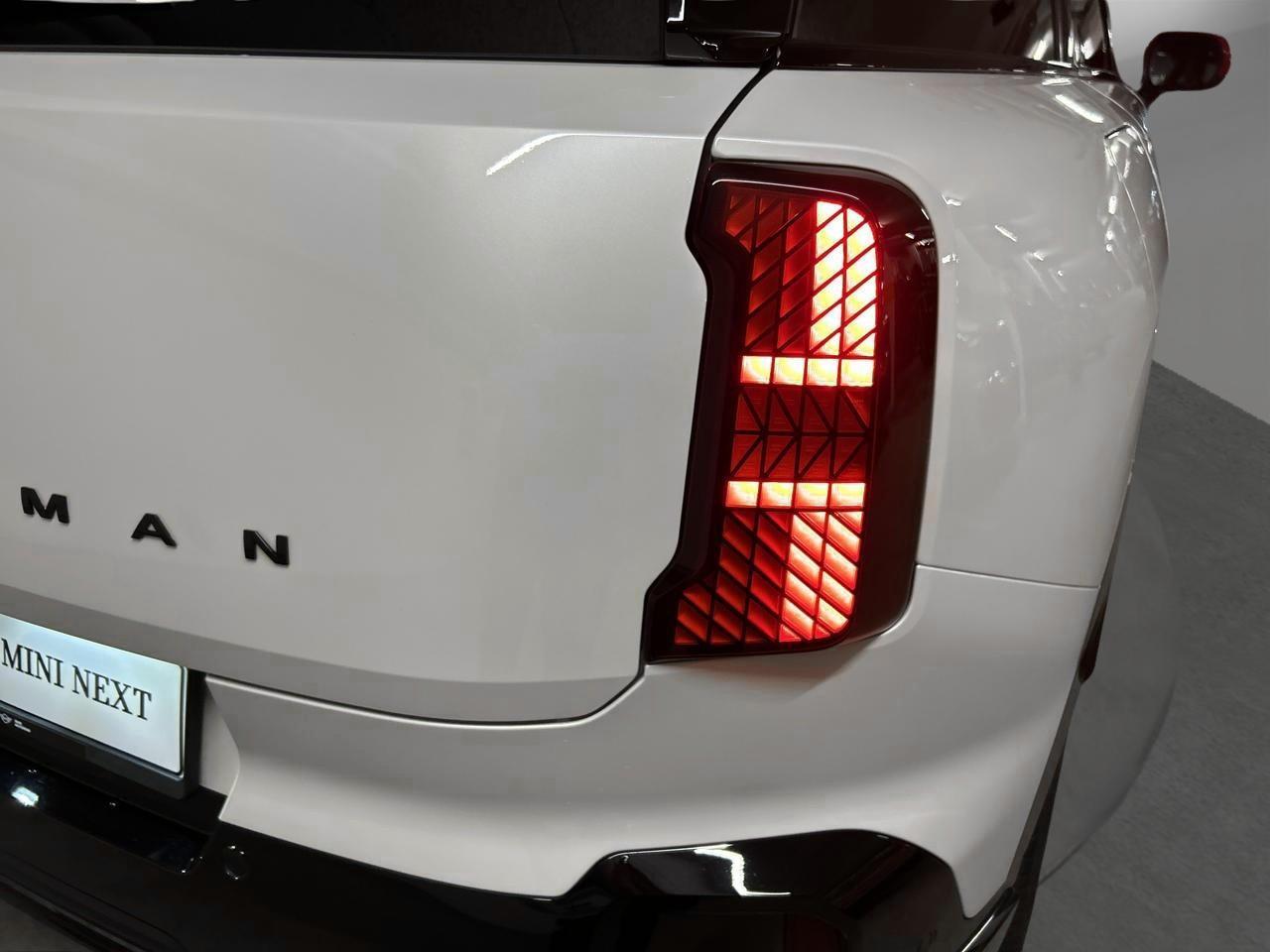 MINI Countryman C JCW TRIM U25-image-27
