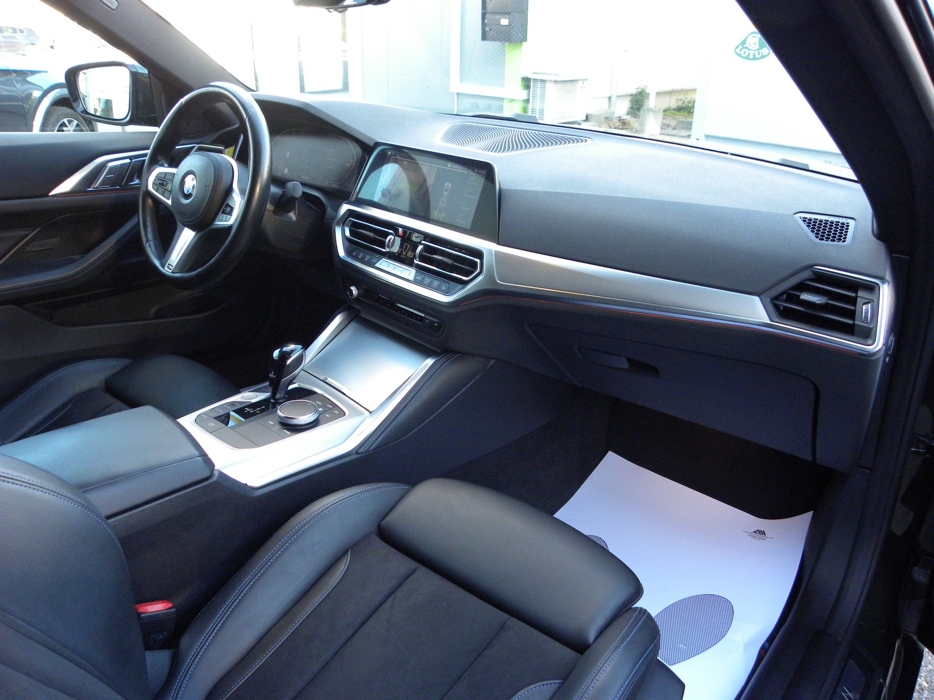 BMW 420d xDrive 48V Coupé M Sport PRO Steptronic-image-8