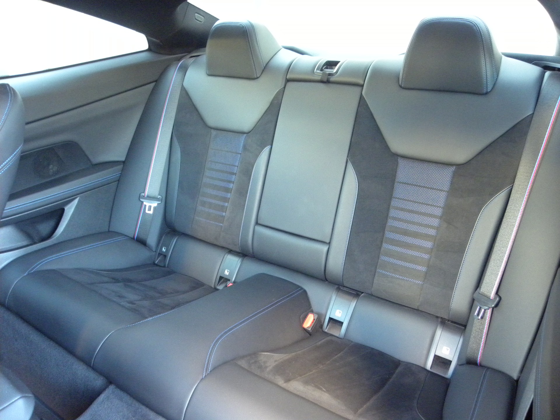 BMW 420d xDrive 48V Coupé M Sport PRO Steptronic-image-10