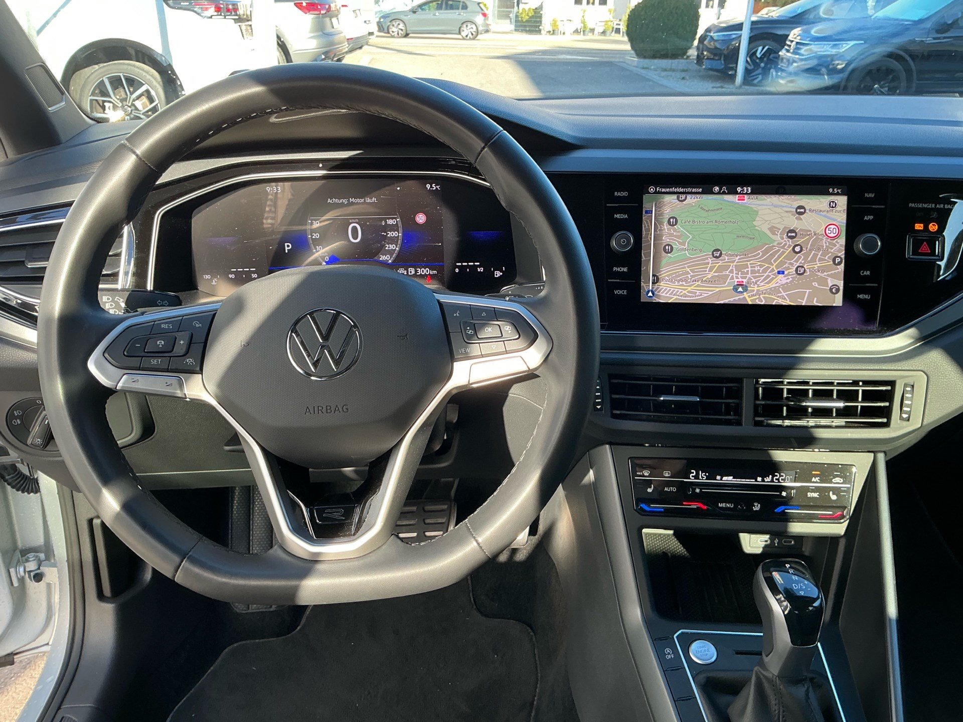 VW Taigo 1.5 TSI DSG R-LINE-image-9