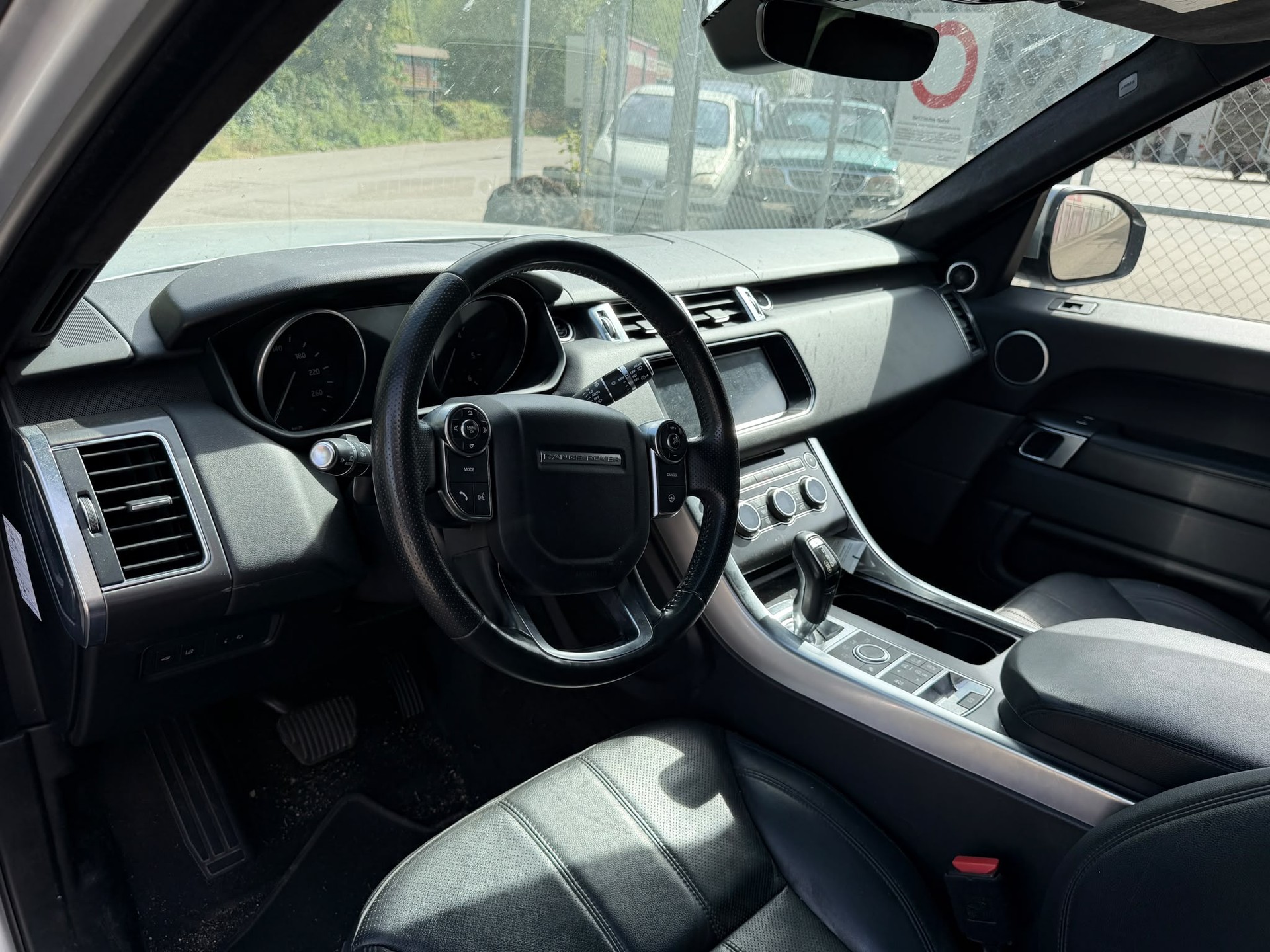 LAND ROVER Range Rover Sport 3.0 TDV6 HSE Automatic-image-6