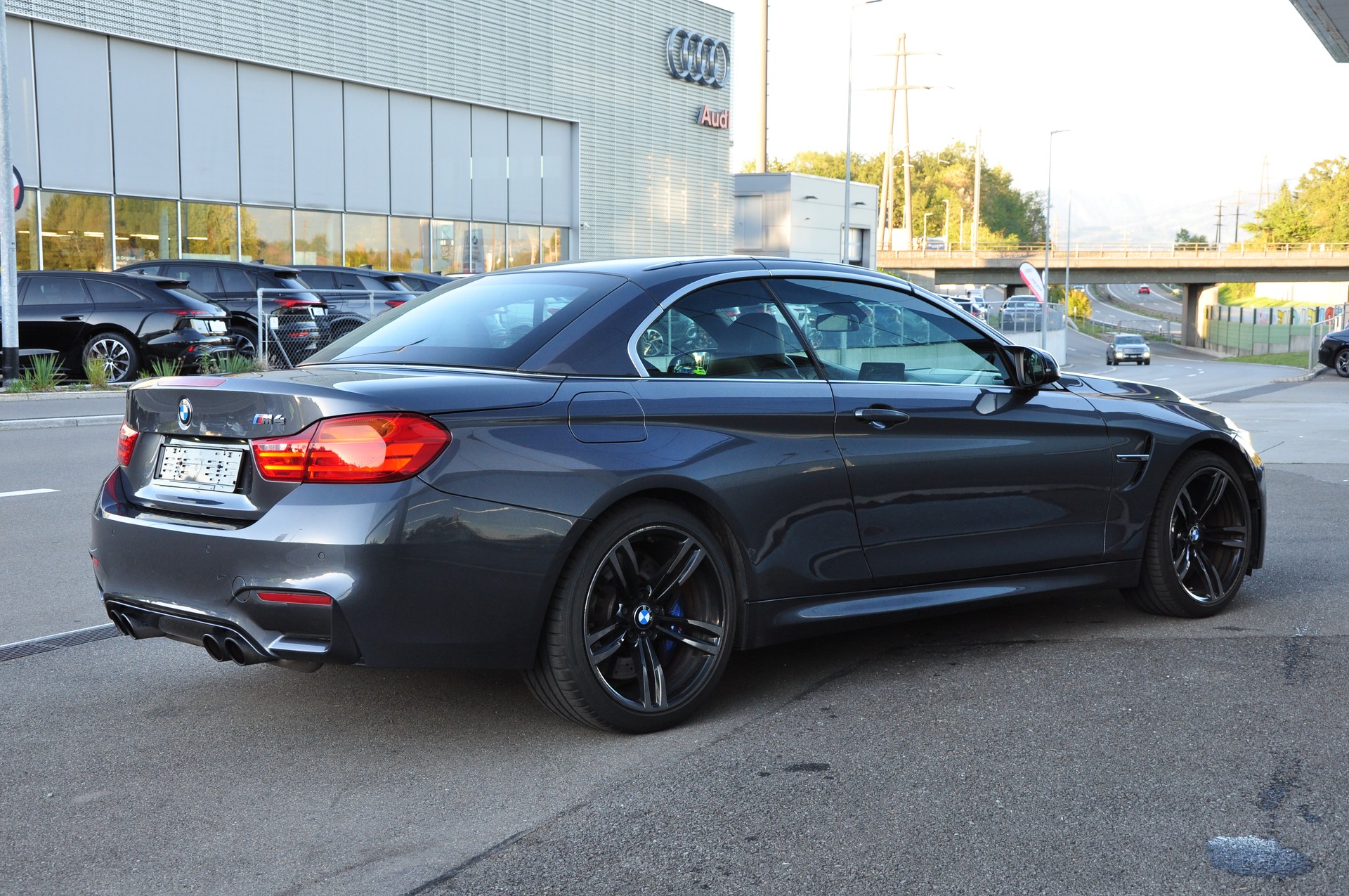 BMW M4 Cabriolet DKG-image-7