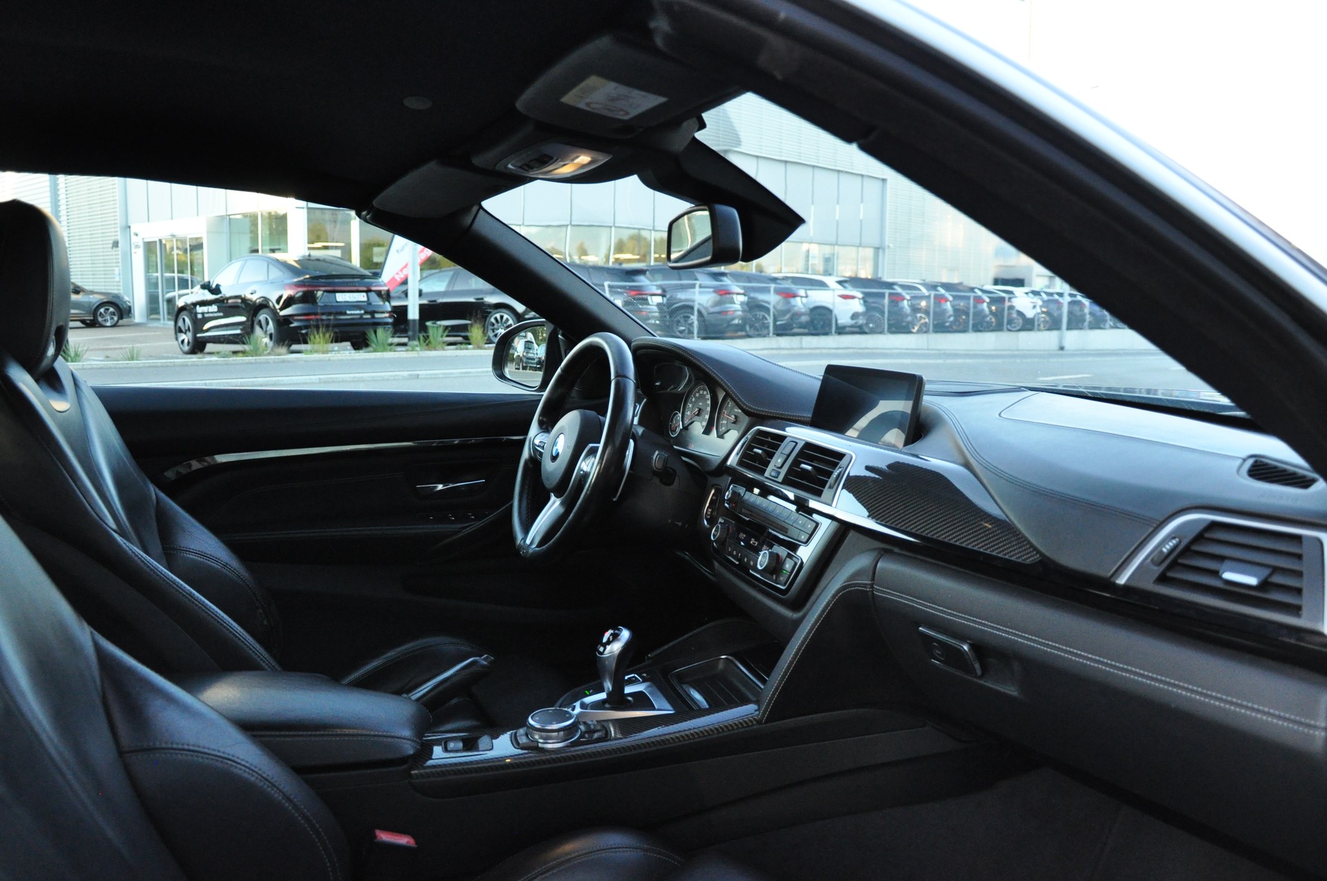 BMW M4 Cabriolet DKG-image-12