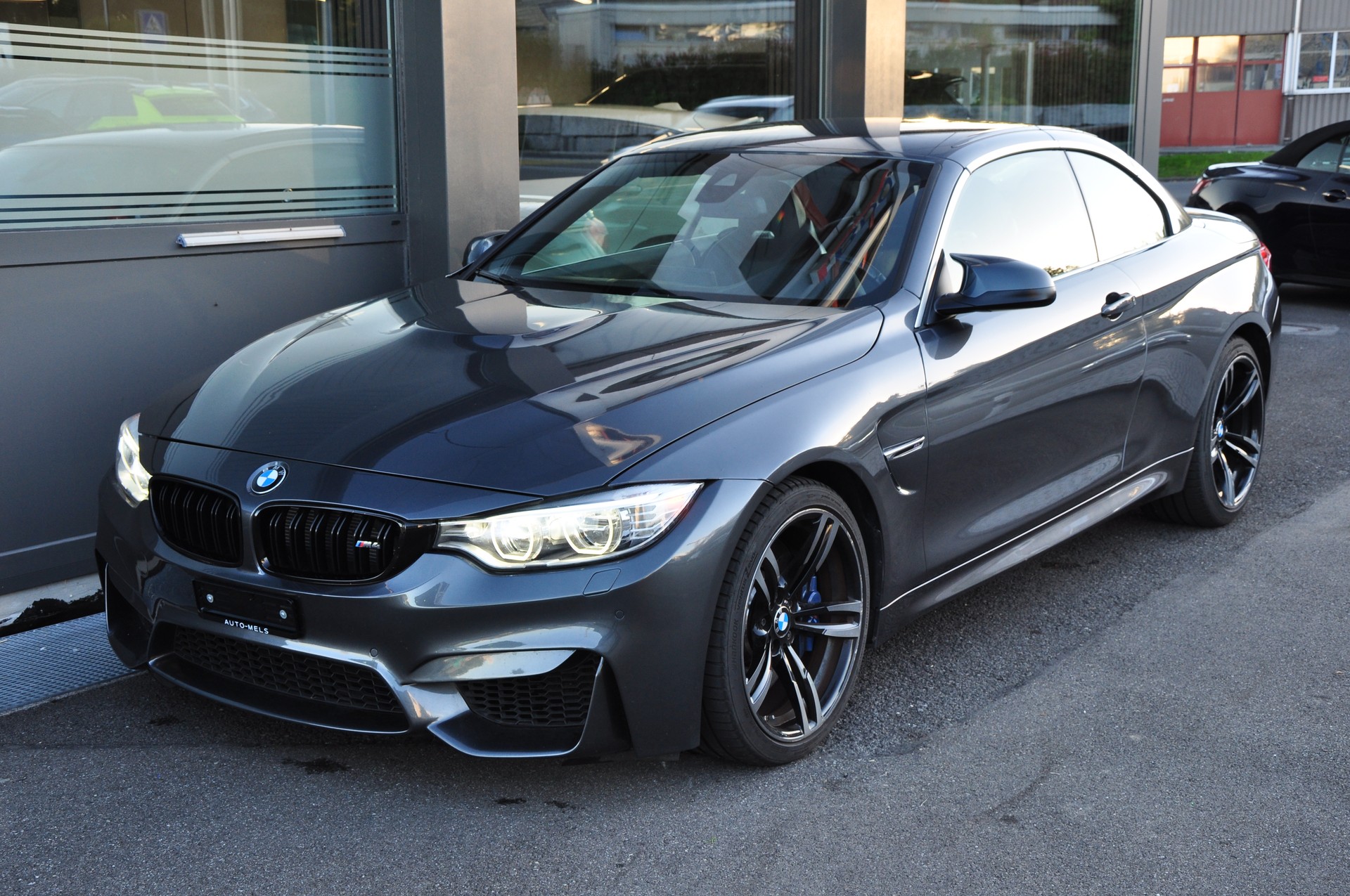 BMW M4 Cabriolet DKG-image-2