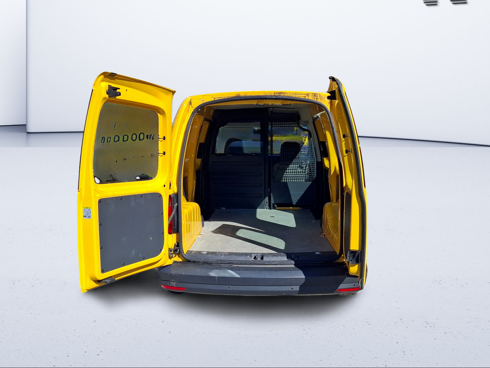 VW Caddy Maxi 1.0TSI BlueMotion Technology-image-13