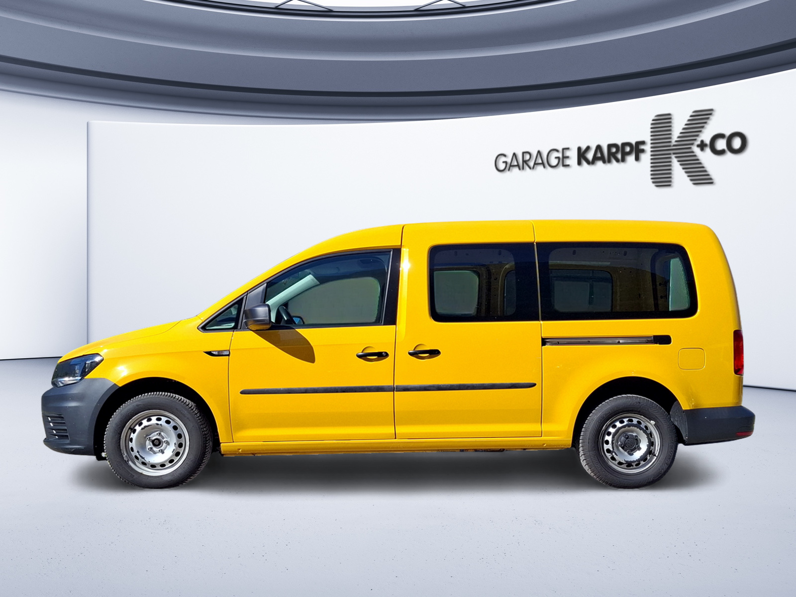 VW Caddy Maxi 1.0TSI BlueMotion Technology-image-1