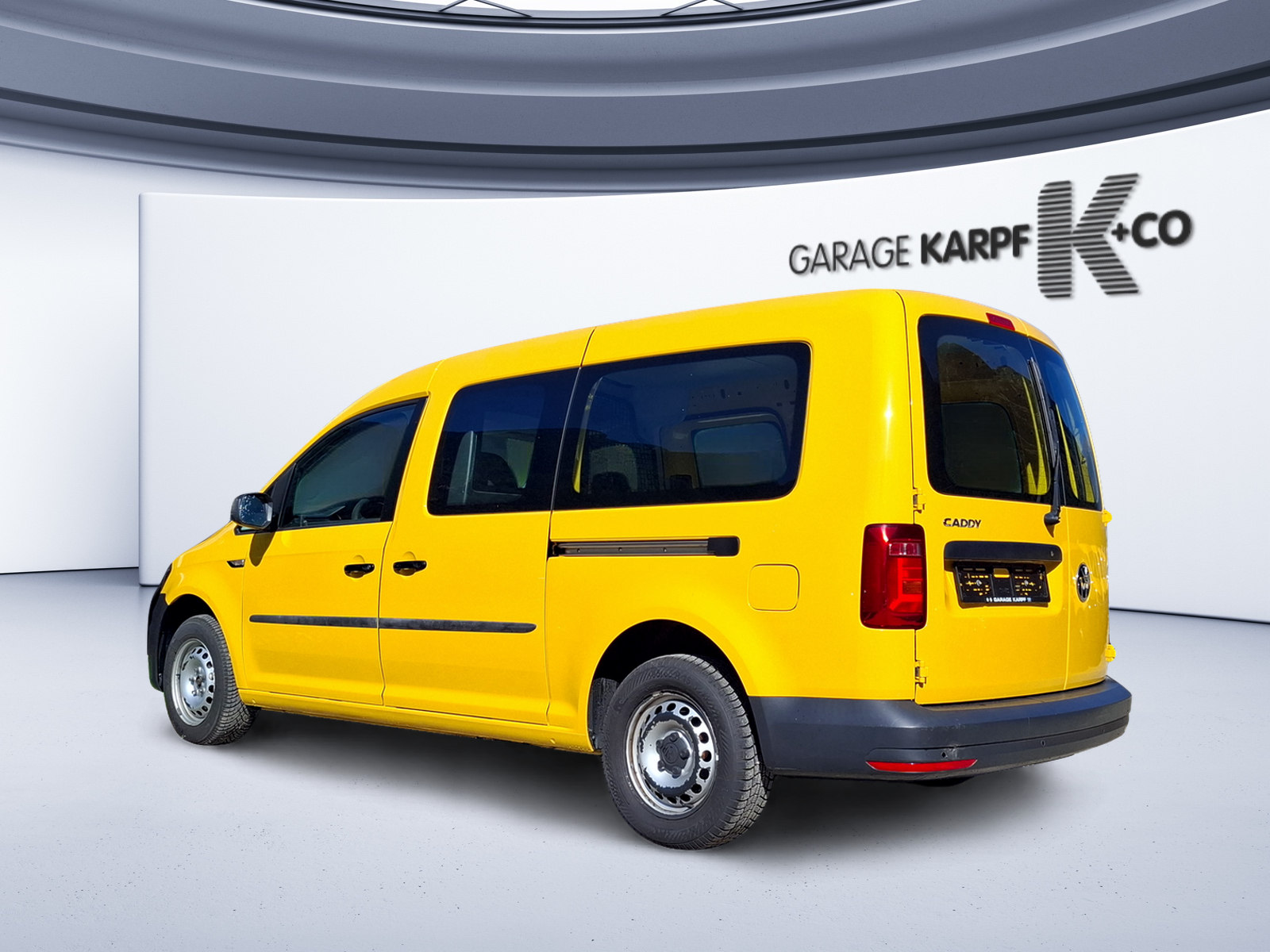 VW Caddy Maxi 1.0TSI BlueMotion Technology-image-2