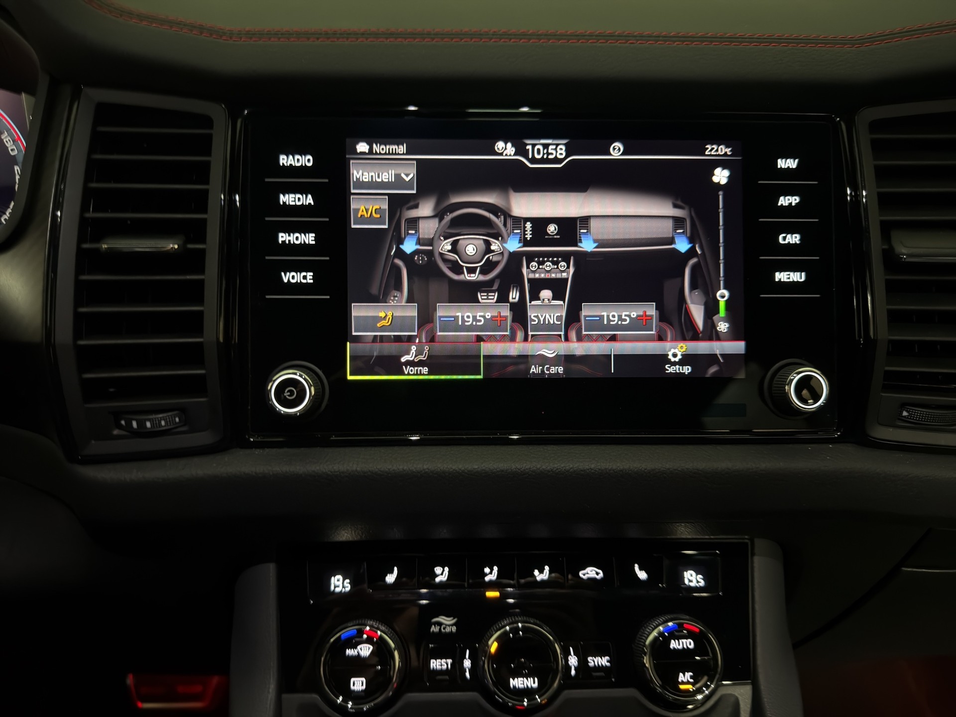 SKODA Kodiaq 2.0 TSI 4x4 RS-image-27