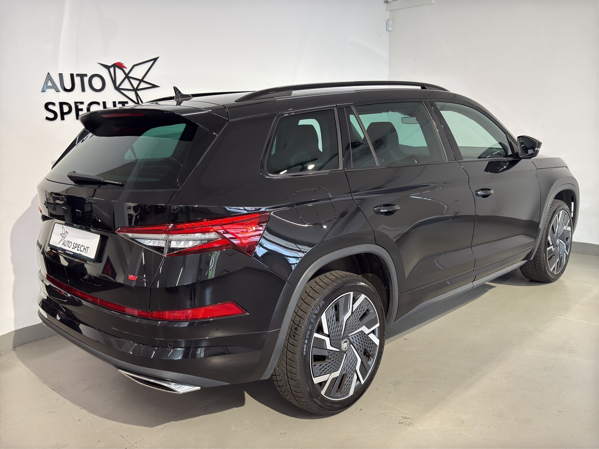 SKODA Kodiaq 2.0 TSI 4x4 RS-showroom-element-3