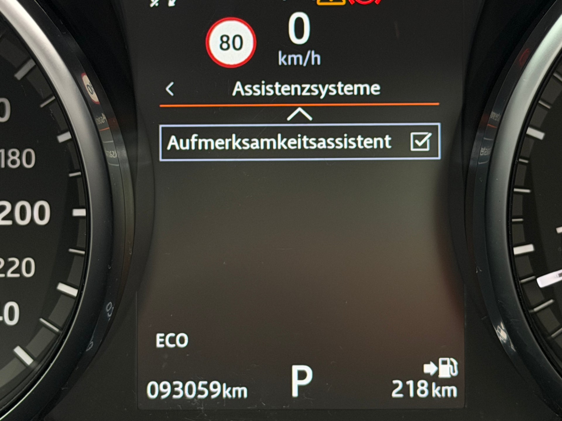LAND ROVER Discovery Sport 2.0 Si4 HSE Luxury AT9-image-20