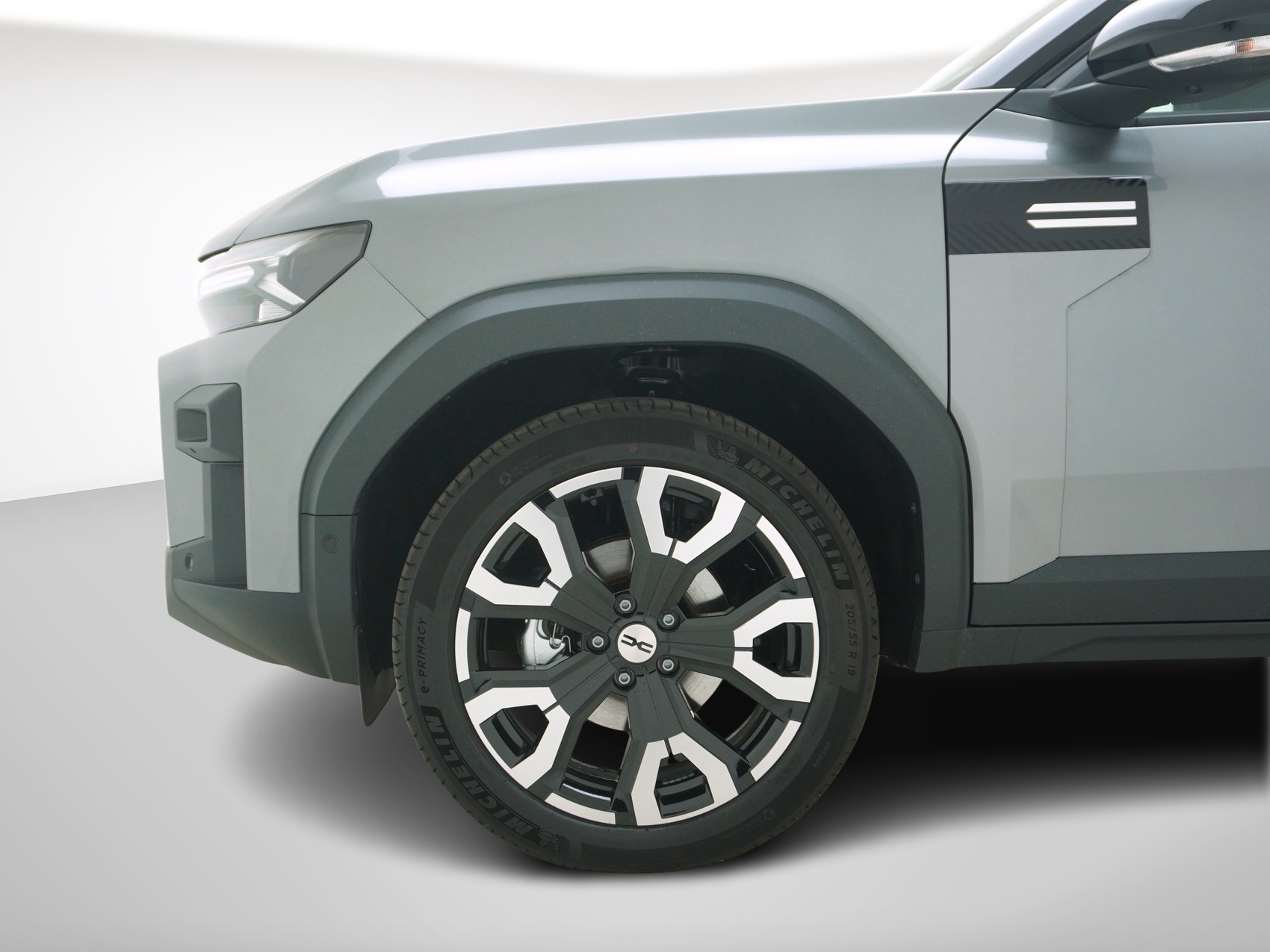DACIA Bigster 1.2 Hybrid Journey 4x4-image-5