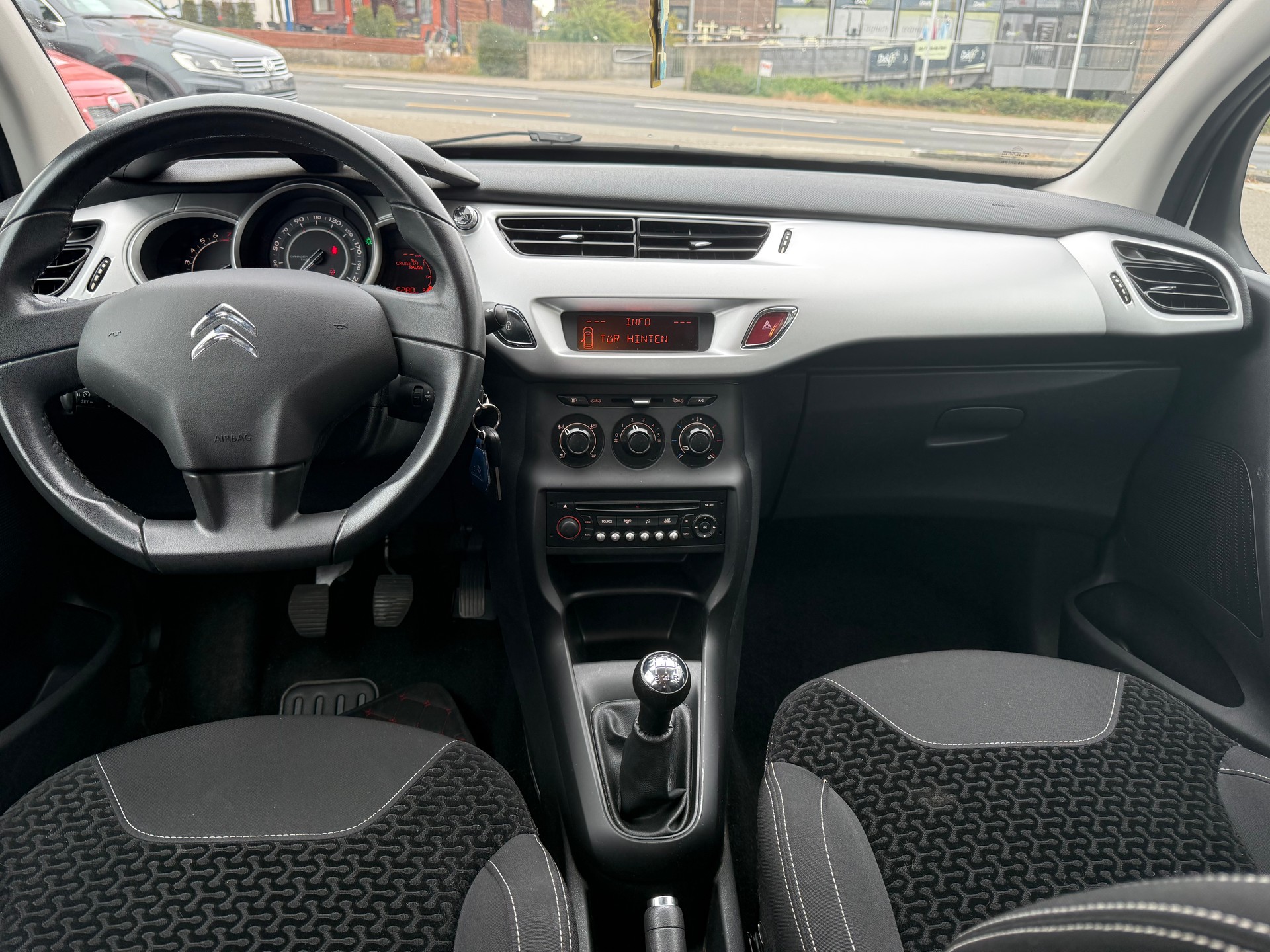 CITROEN C3 1.1i Tonic-image-6