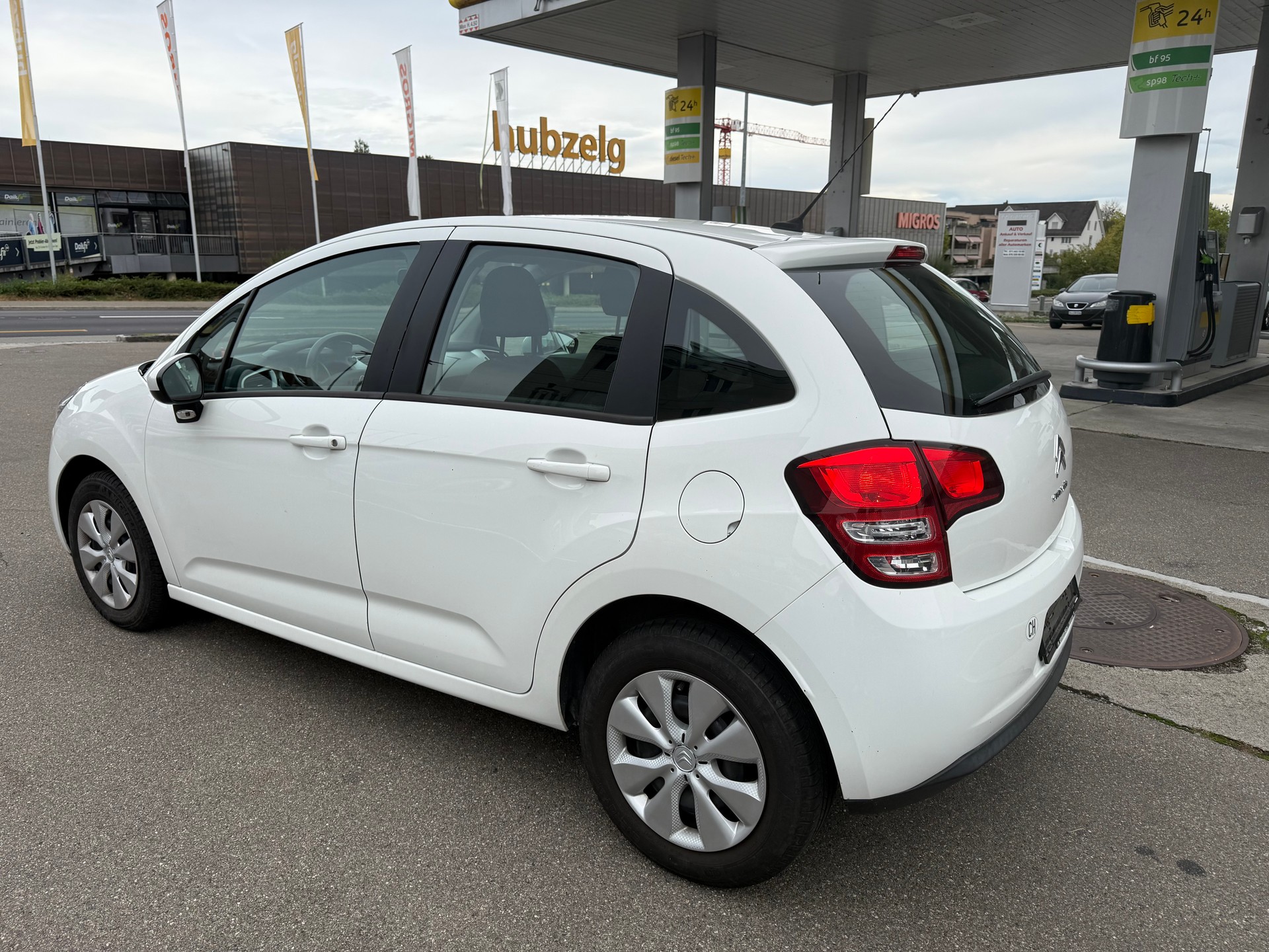 CITROEN C3 1.1i Tonic-image-4
