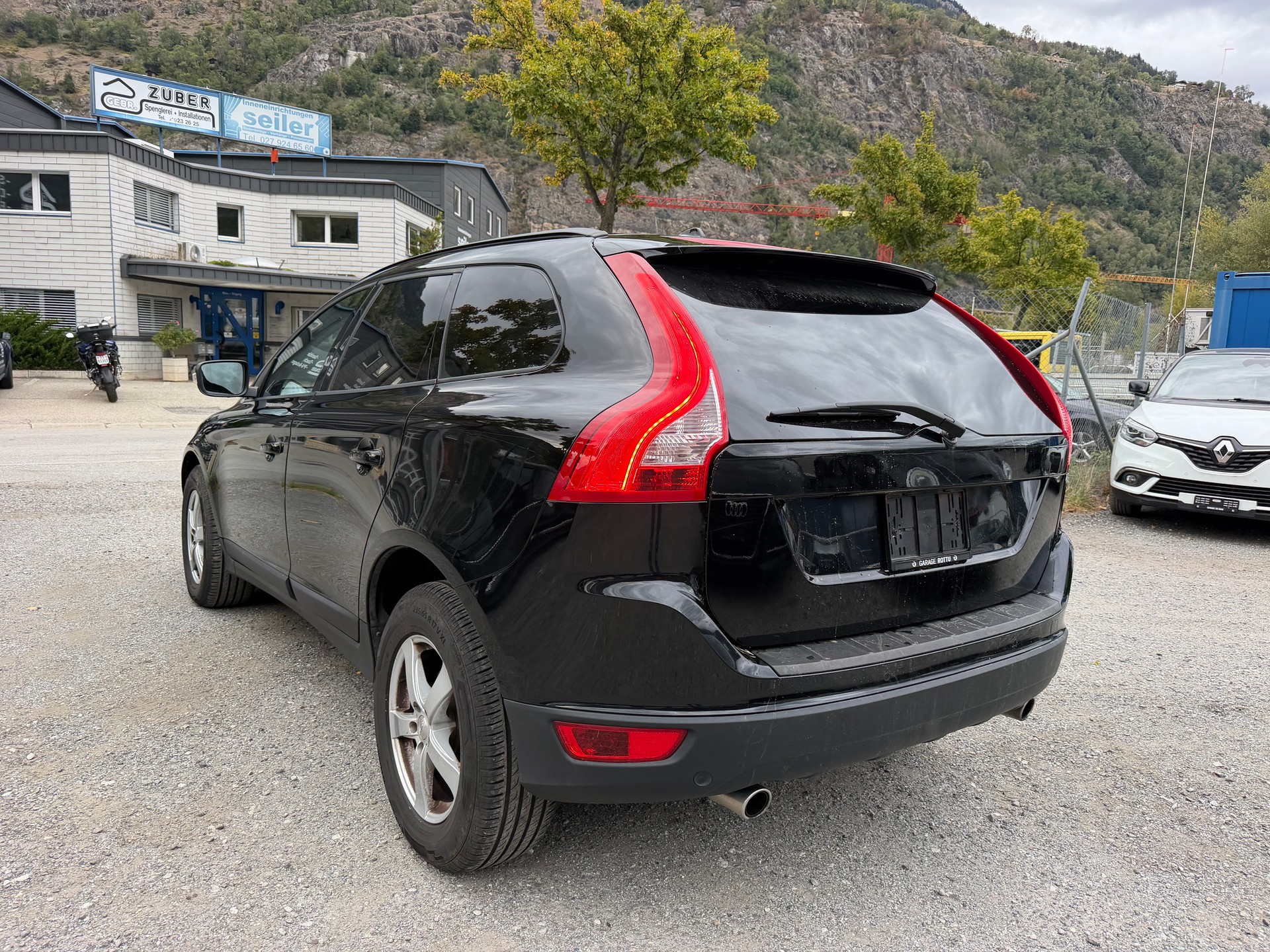 VOLVO XC60 D5 AWD Kinetic-showroom-element-2