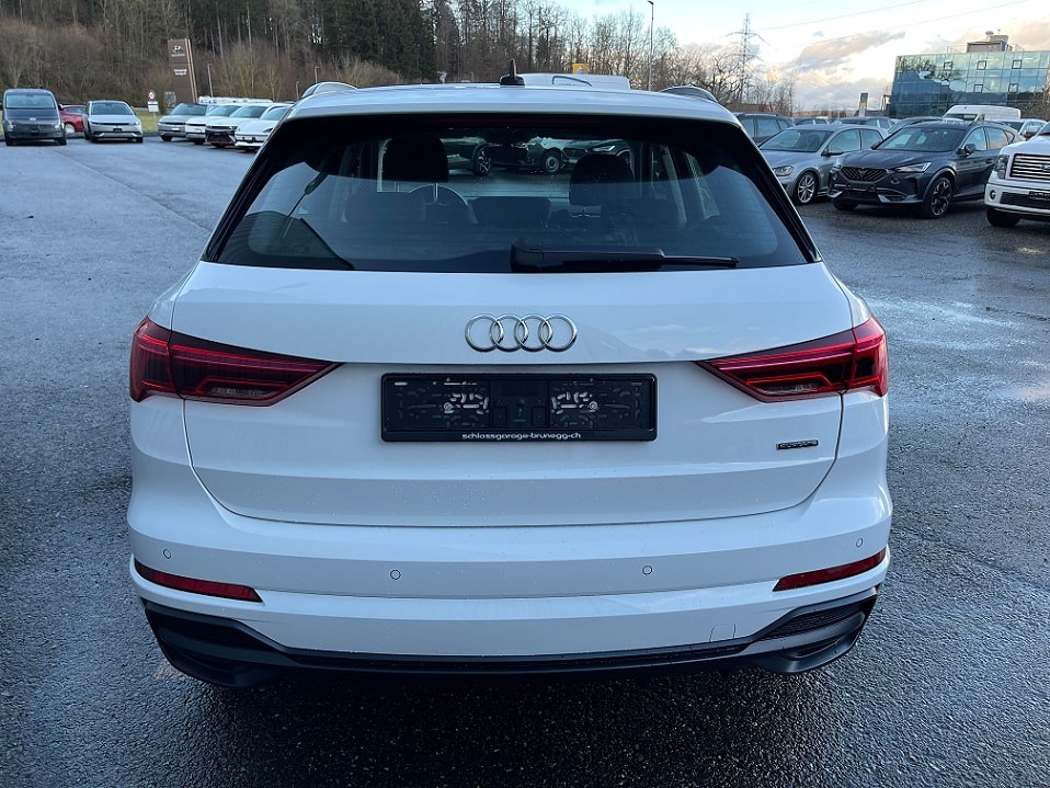 AUDI Q3 35 TDI S line Attraction quattro S-tronic-image-3