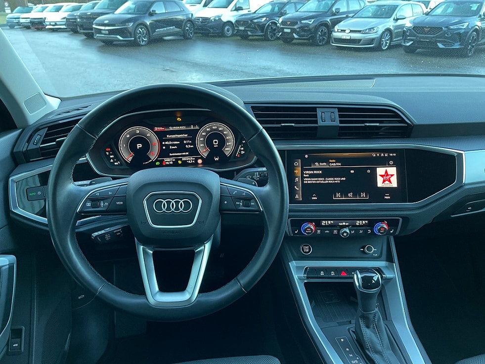 AUDI Q3 35 TDI S line Attraction quattro S-tronic-image-7