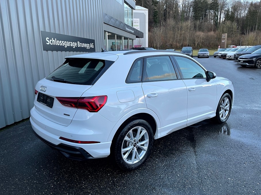 AUDI Q3 35 TDI S line Attraction quattro S-tronic-image-2