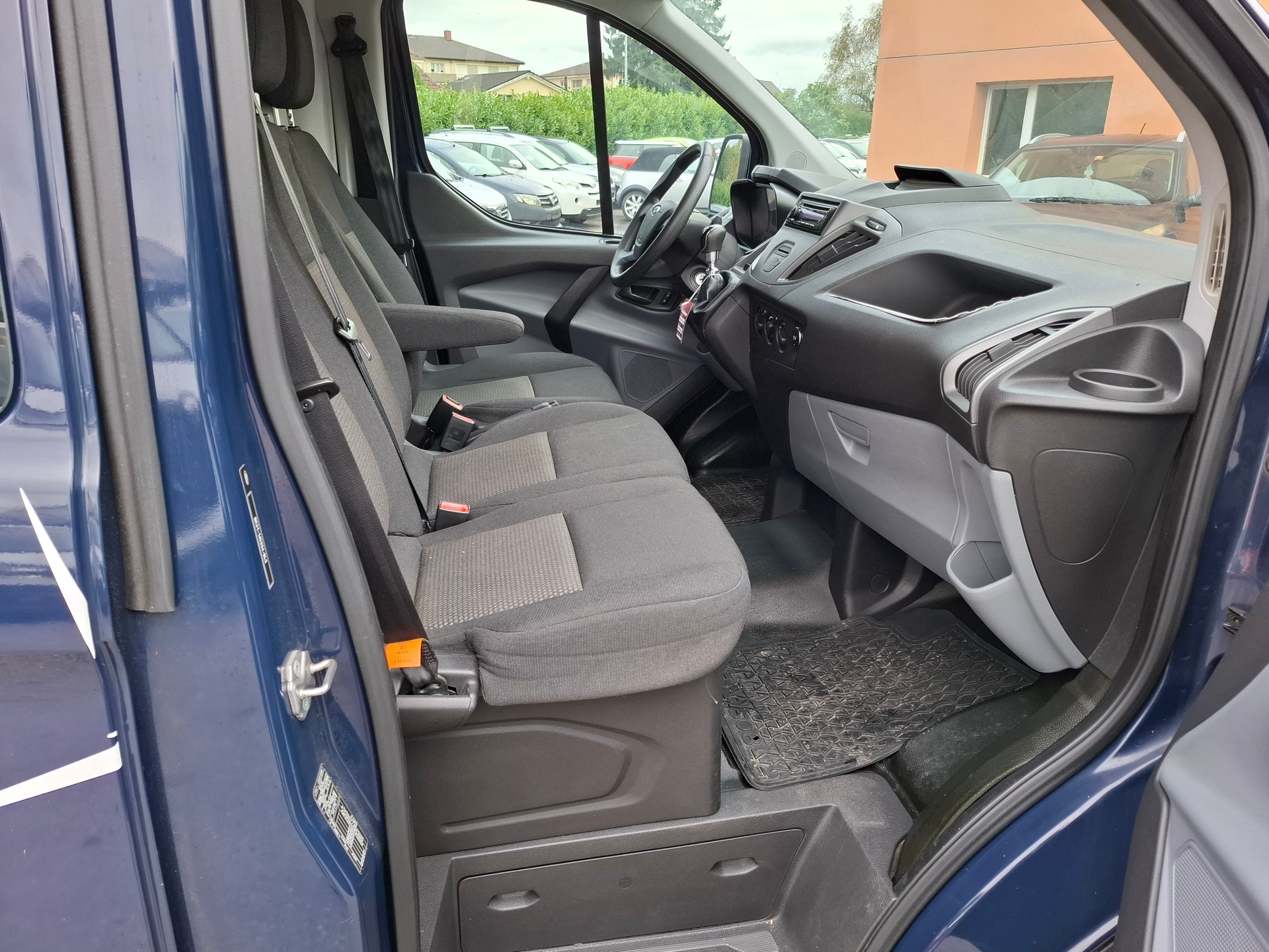 FORD Transit Custom Van 290 L2H1 Ambiente-image-7