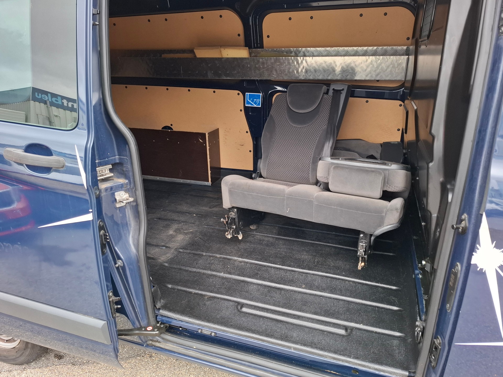 FORD Transit Custom Van 290 L2H1 Ambiente-image-8