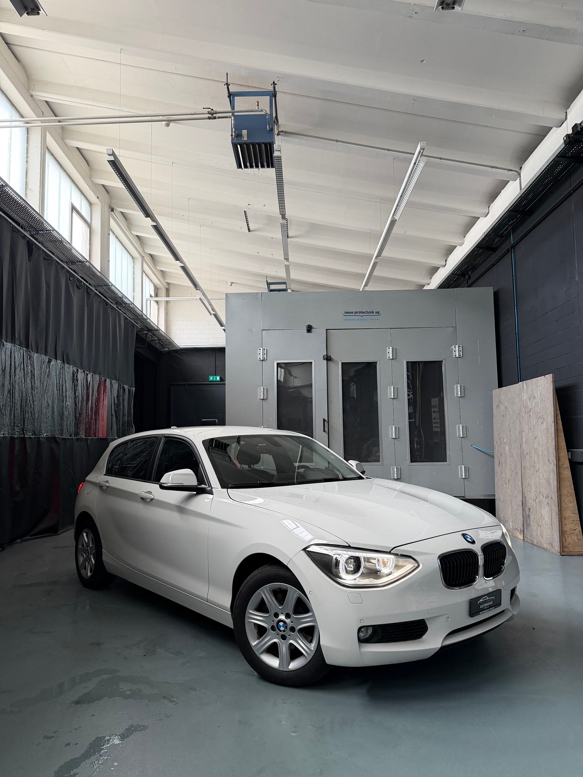 BMW 118i Sport Line Steptronic-image-0