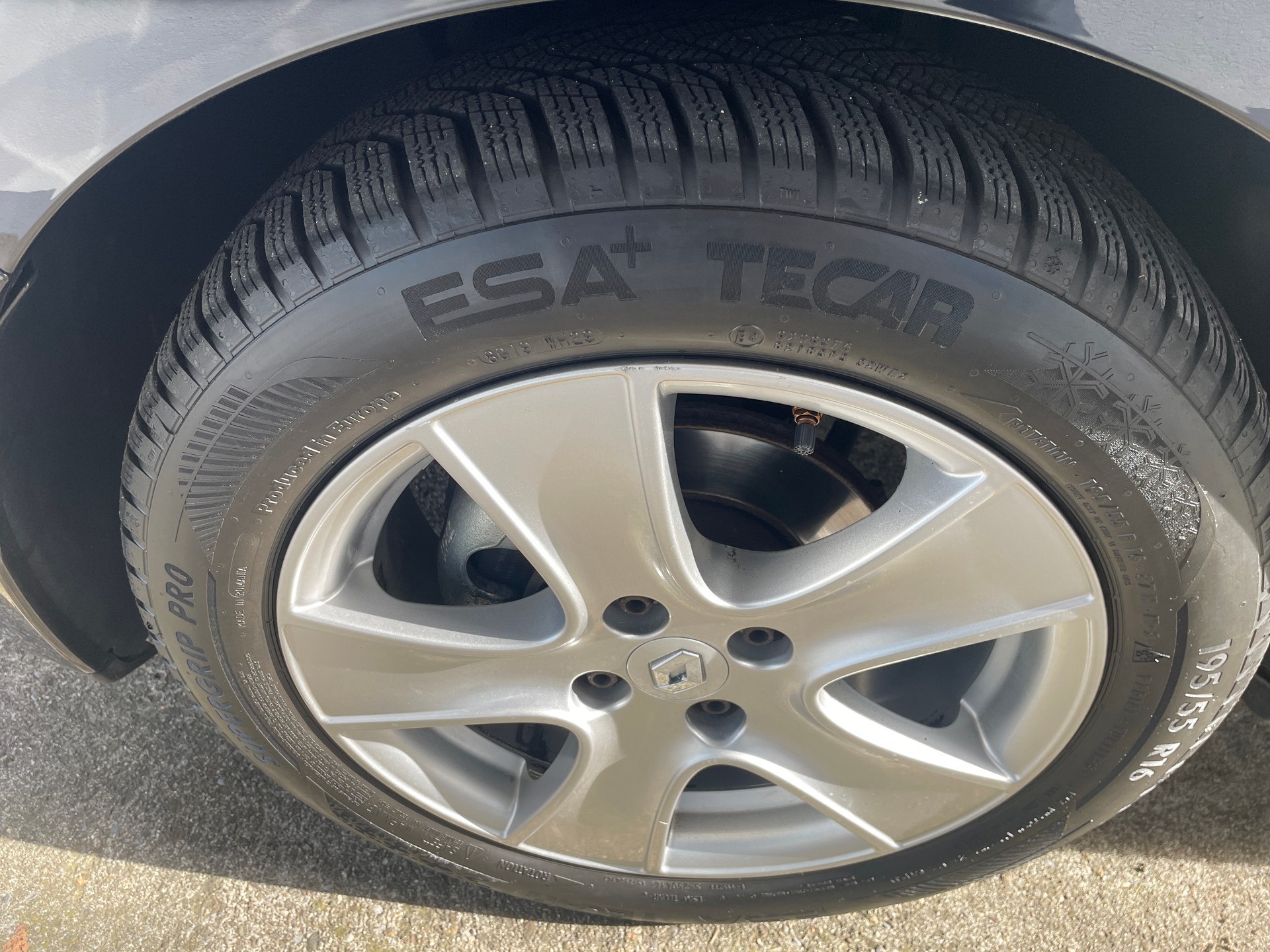 RENAULT Clio Grandtour 1.2 16V T Swiss Edition EDC-image-5
