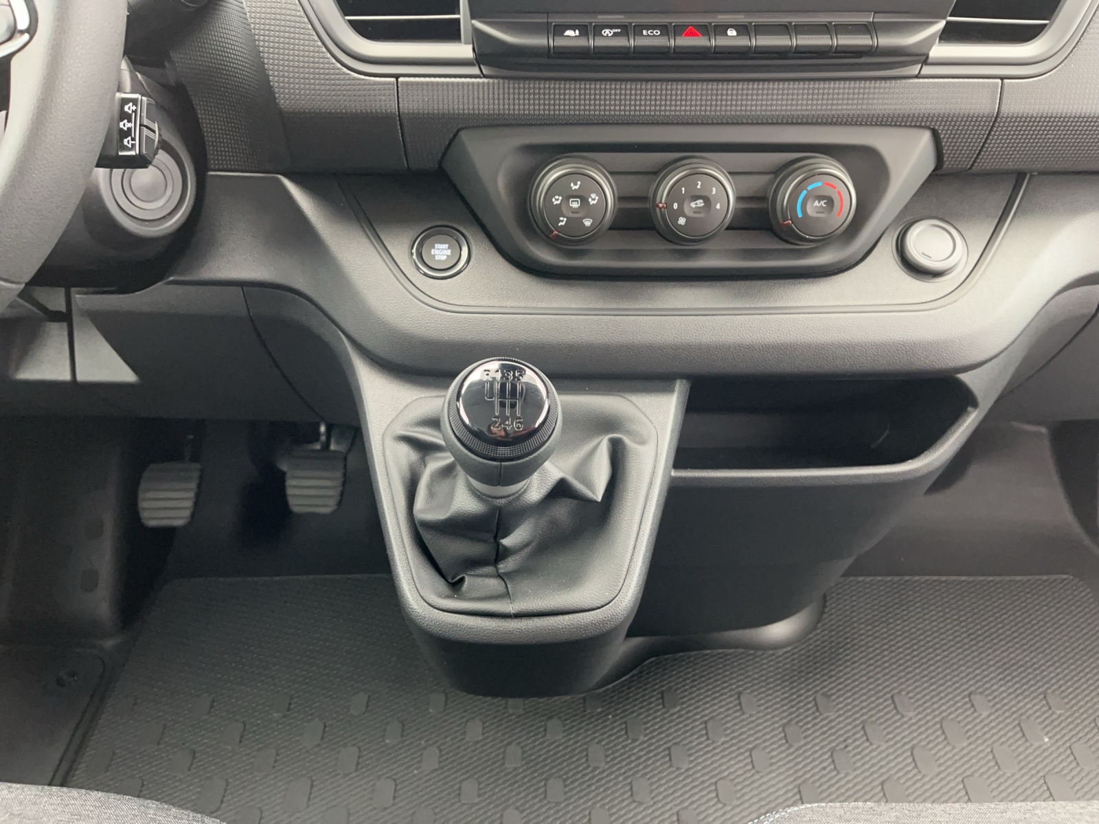 RENAULT Trafic Kaw. 2.8 t L1 H1 2.0 dCi Blue 110 Advance-image-13
