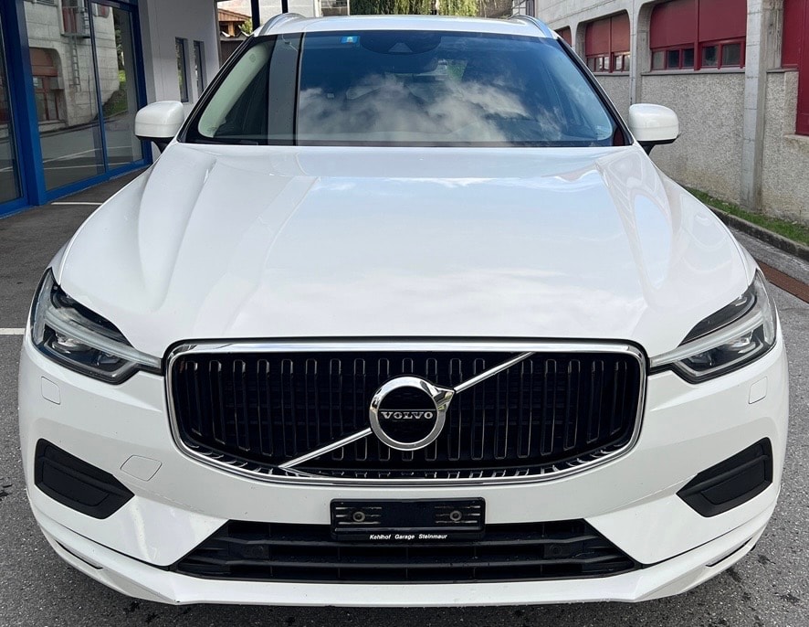 VOLVO XC60 D4 AWD Momentum Geartronic-image-1