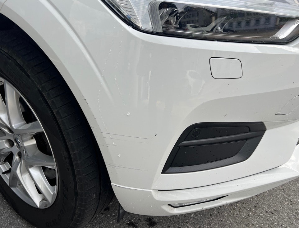 VOLVO XC60 D4 AWD Momentum Geartronic-image-6